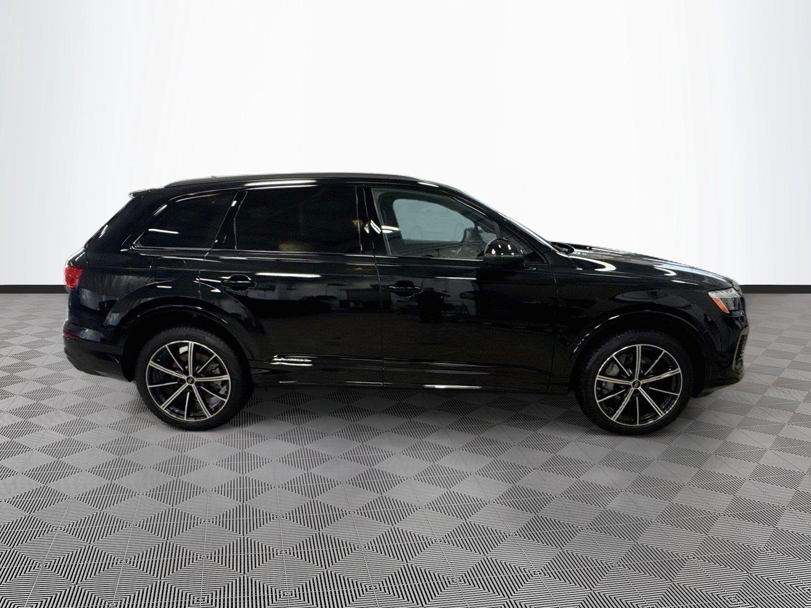 2026 Audi Q7 Premium Plus