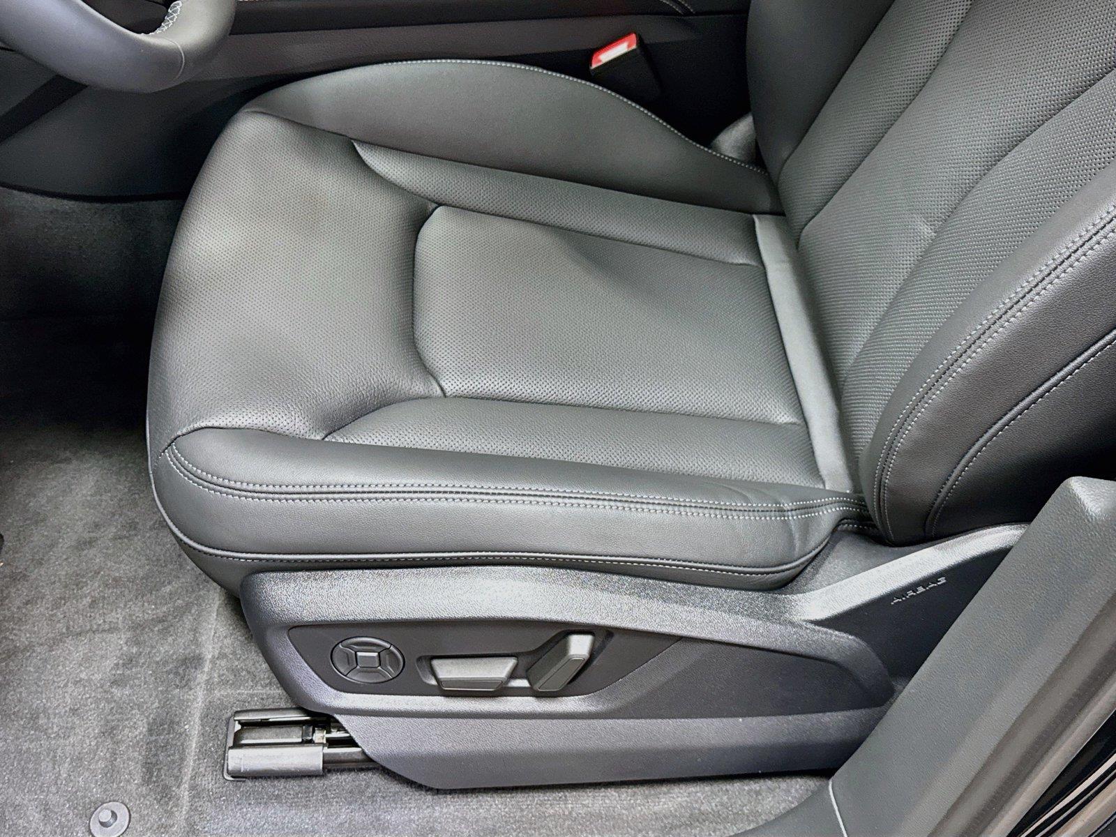 2026 Audi Q7 Premium Plus