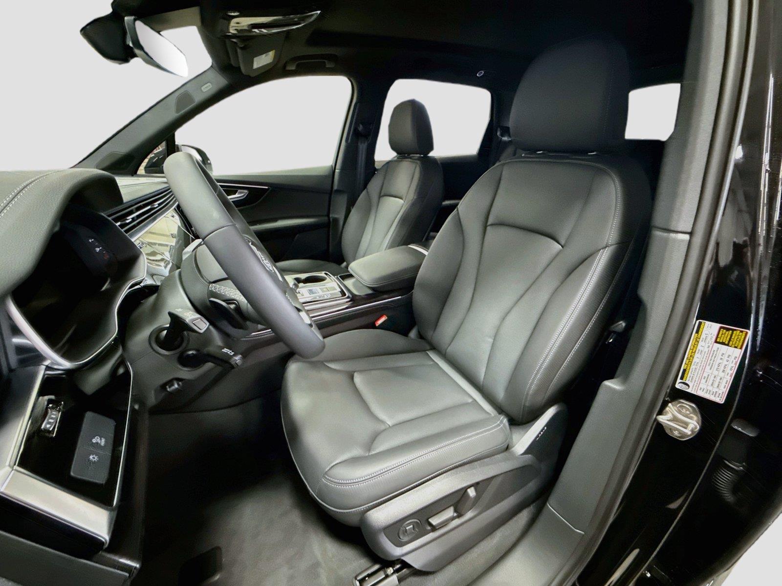 2026 Audi Q7 Premium Plus