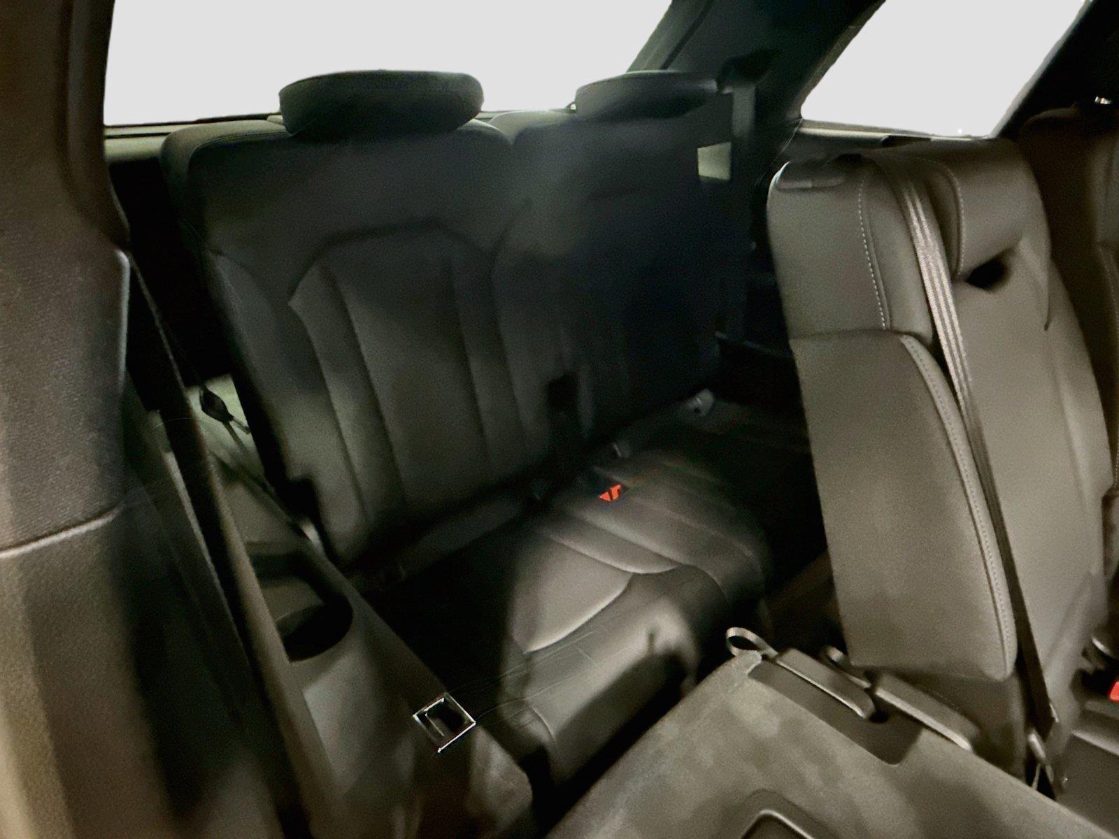 2026 Audi Q7 Premium Plus
