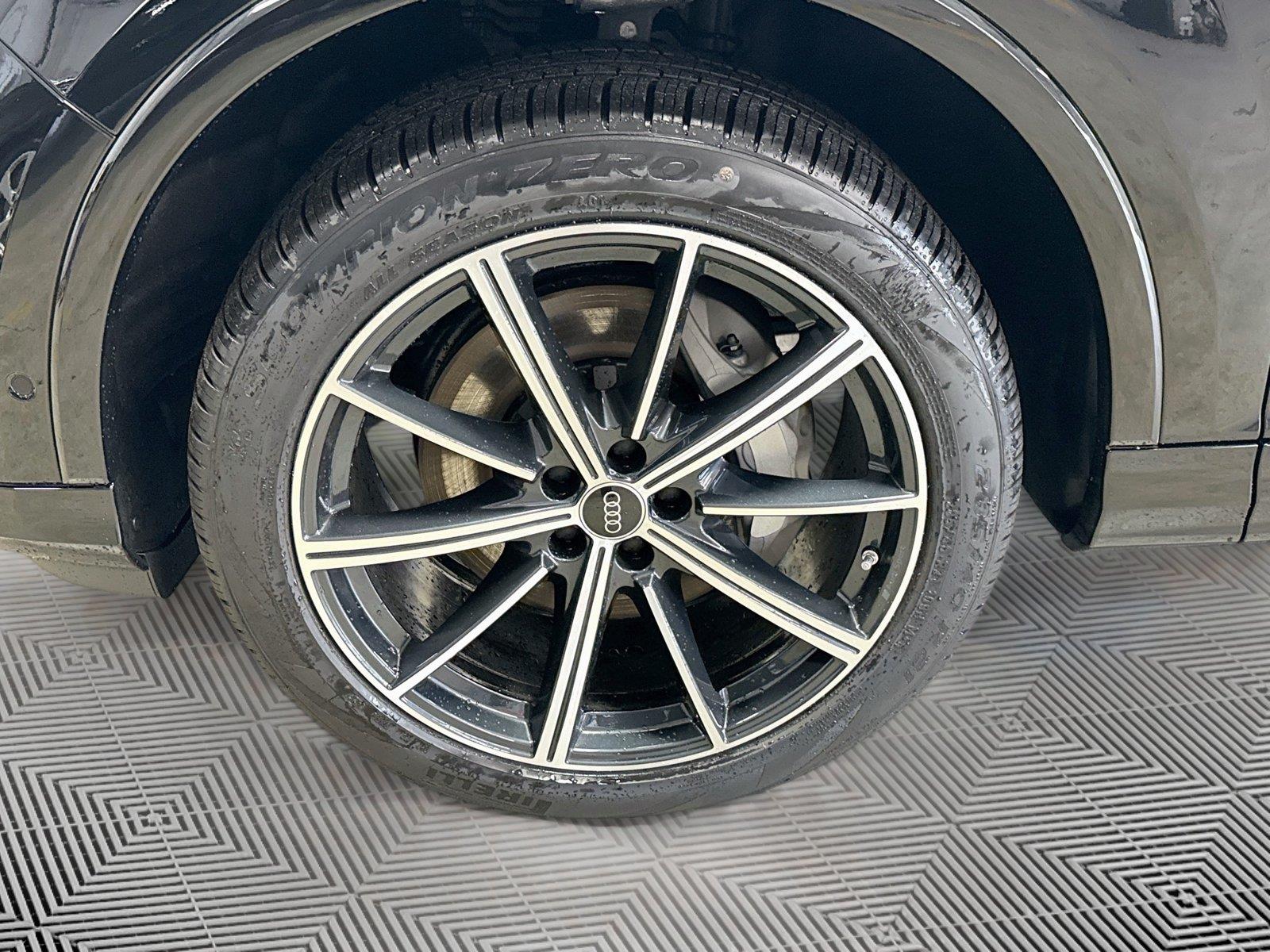2026 Audi Q7 Premium Plus