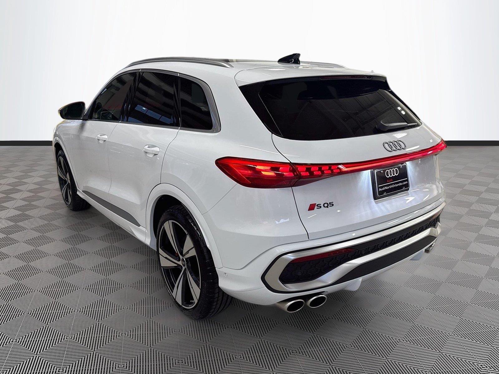 2026 Audi SQ5 Premium Plus