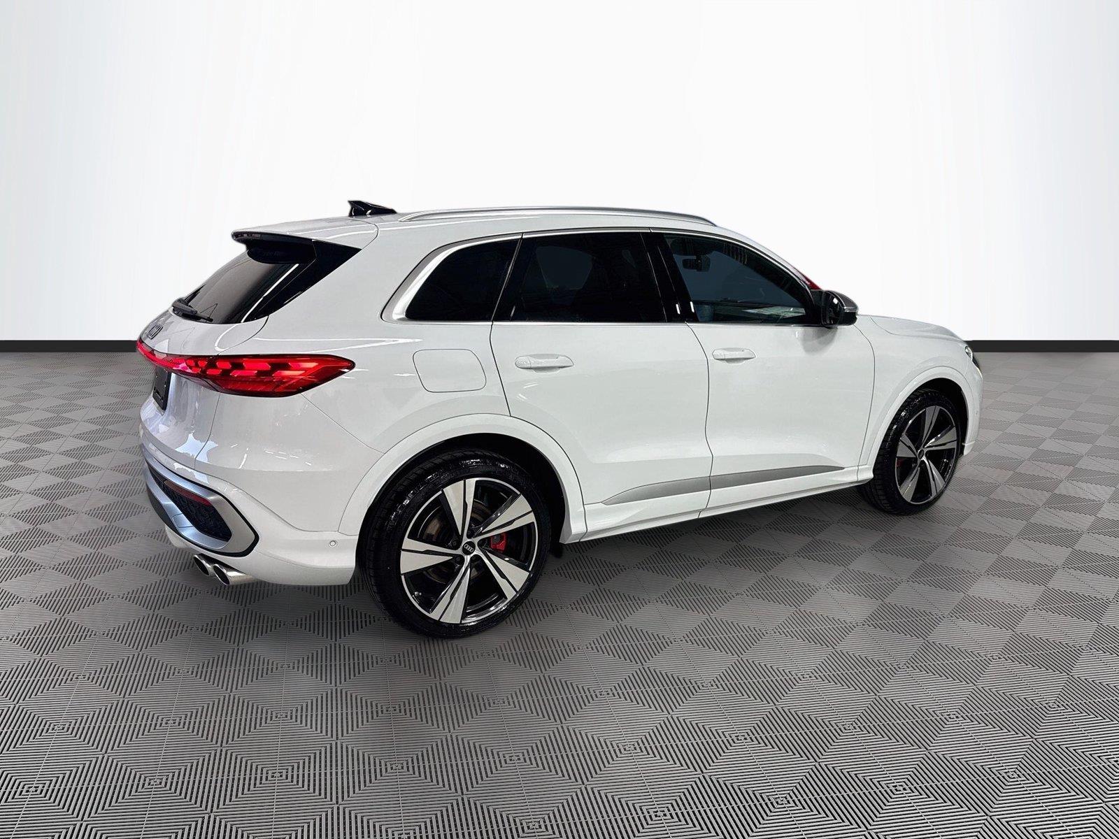 2026 Audi SQ5 Premium Plus