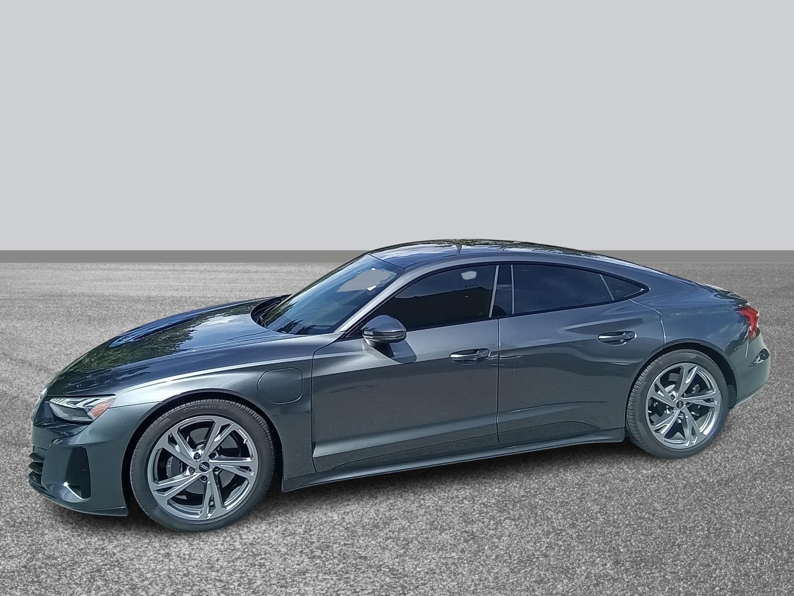 2022 Audi e-tron GT Premium Plus photo 3