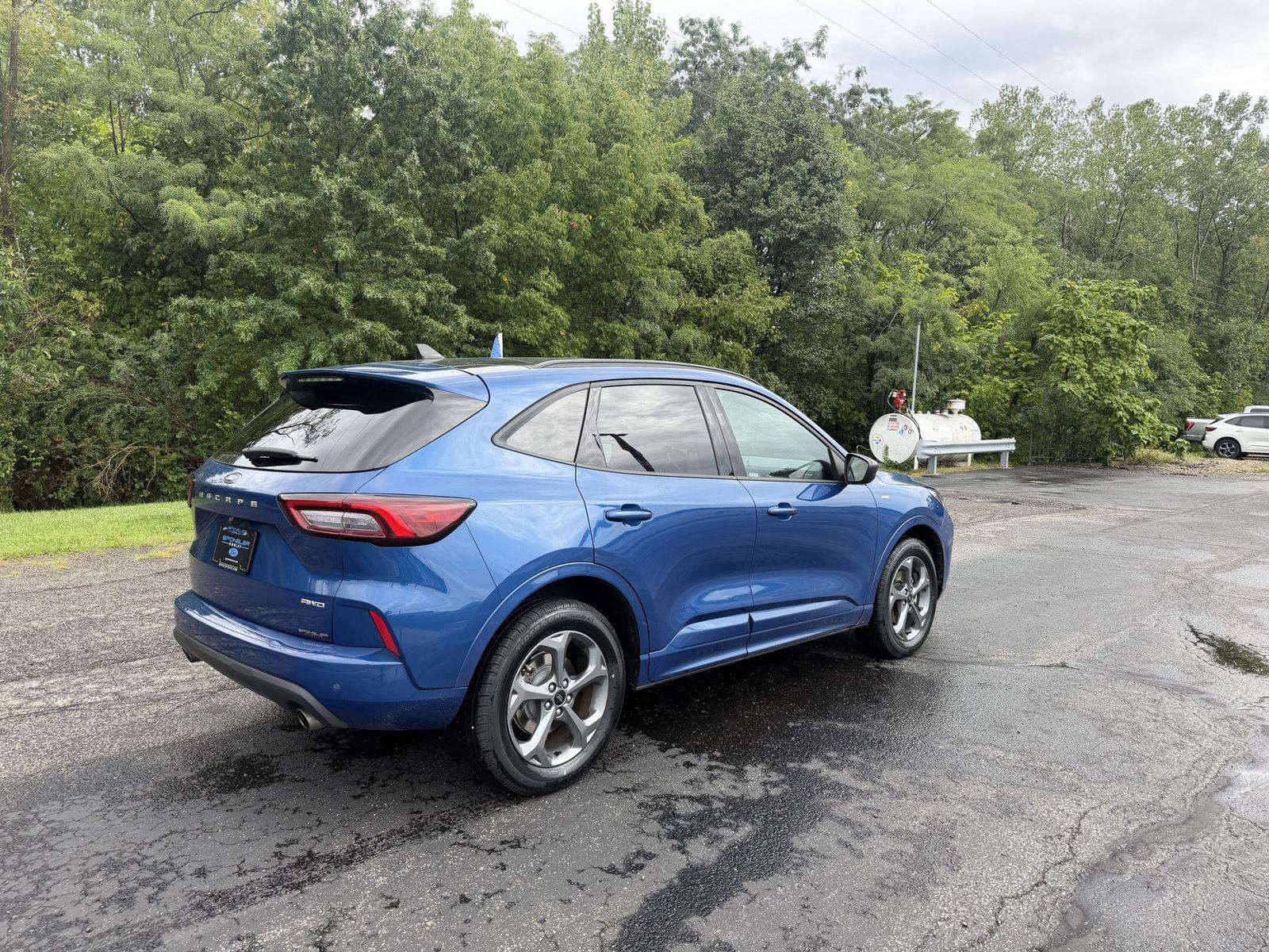 2023 Atlas Blue Metallic Ford Escape ST-Line AWD SUV