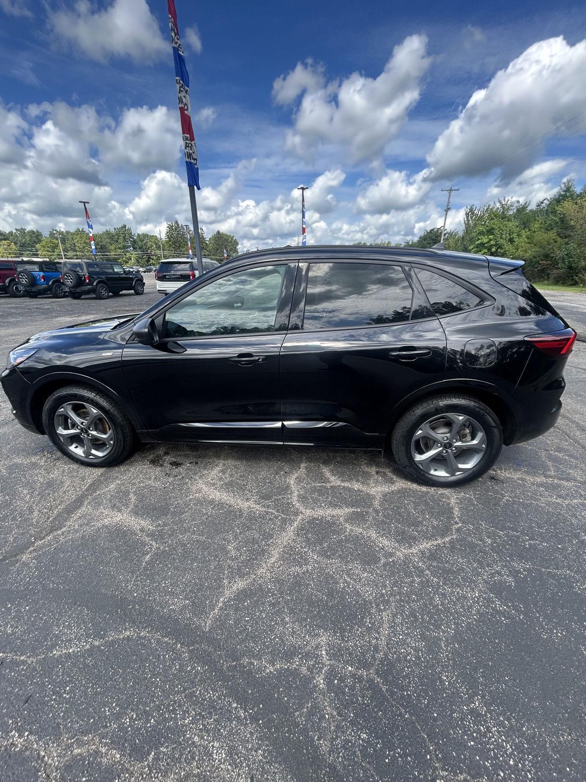 2023 Agate Black Metallic Ford Escape ST-Line AWD SUV