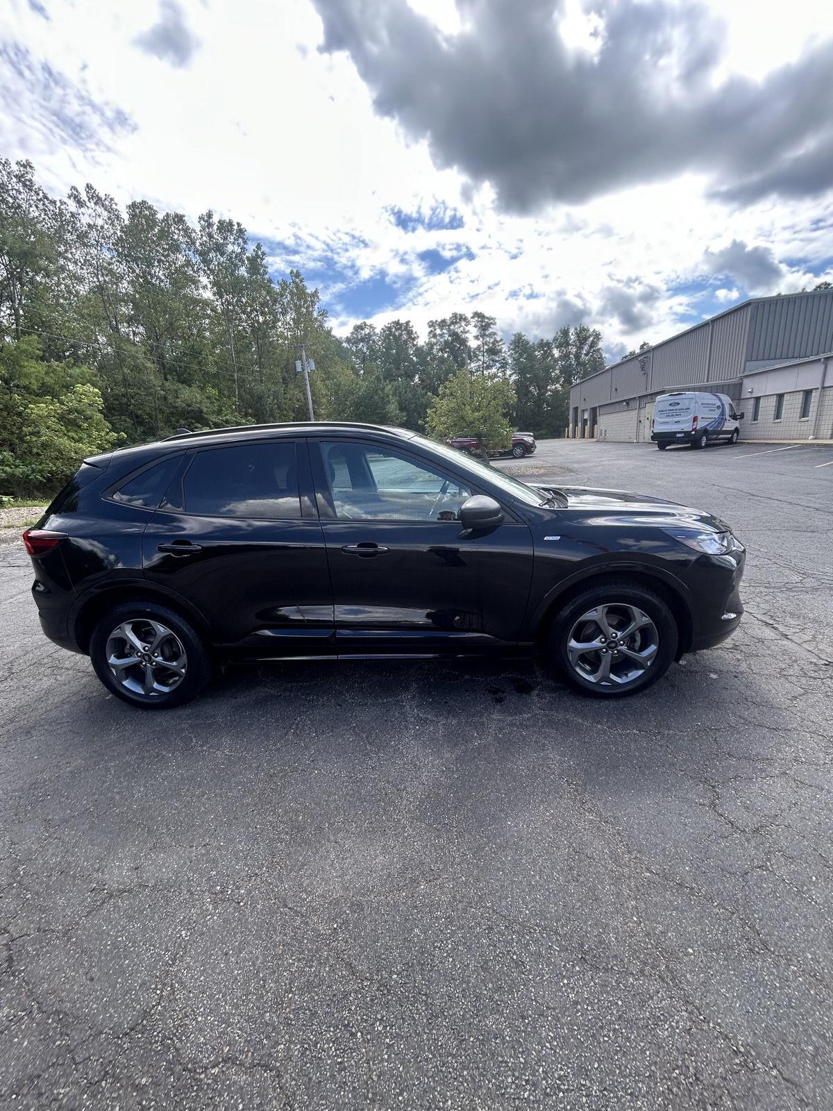 2023 Agate Black Metallic Ford Escape ST-Line AWD SUV
