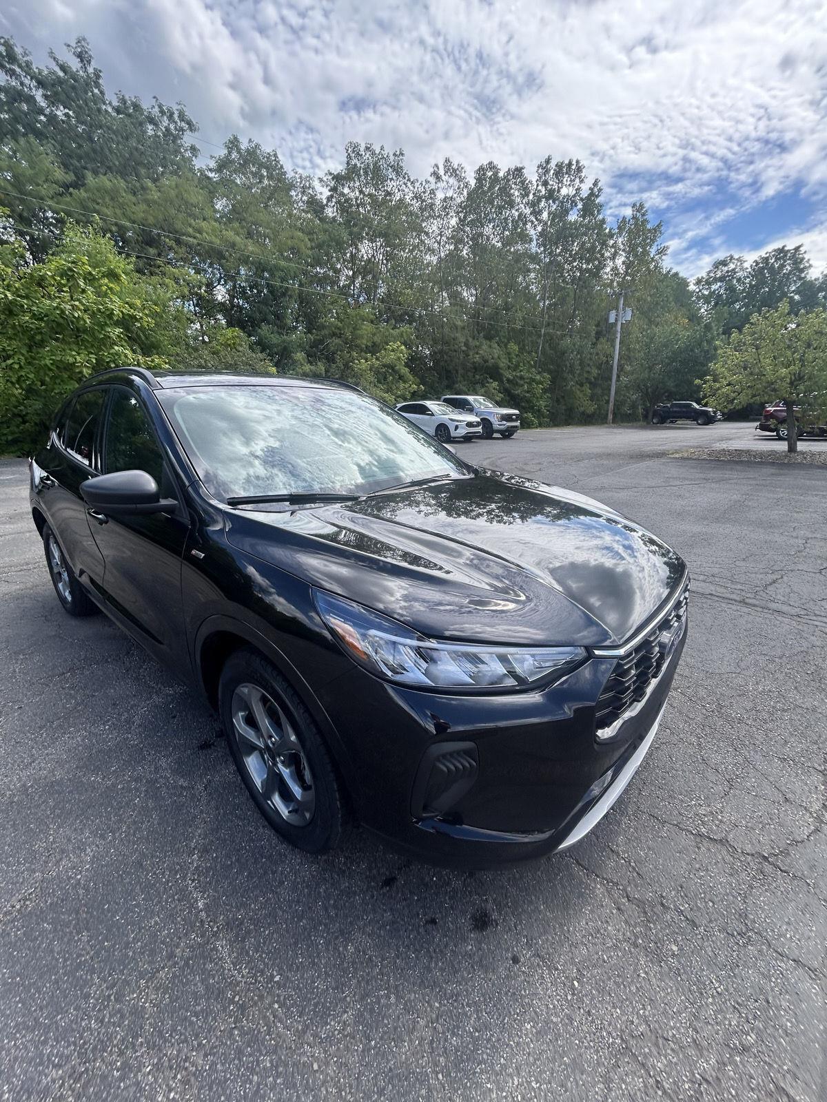 2023 Agate Black Metallic Ford Escape ST-Line AWD SUV