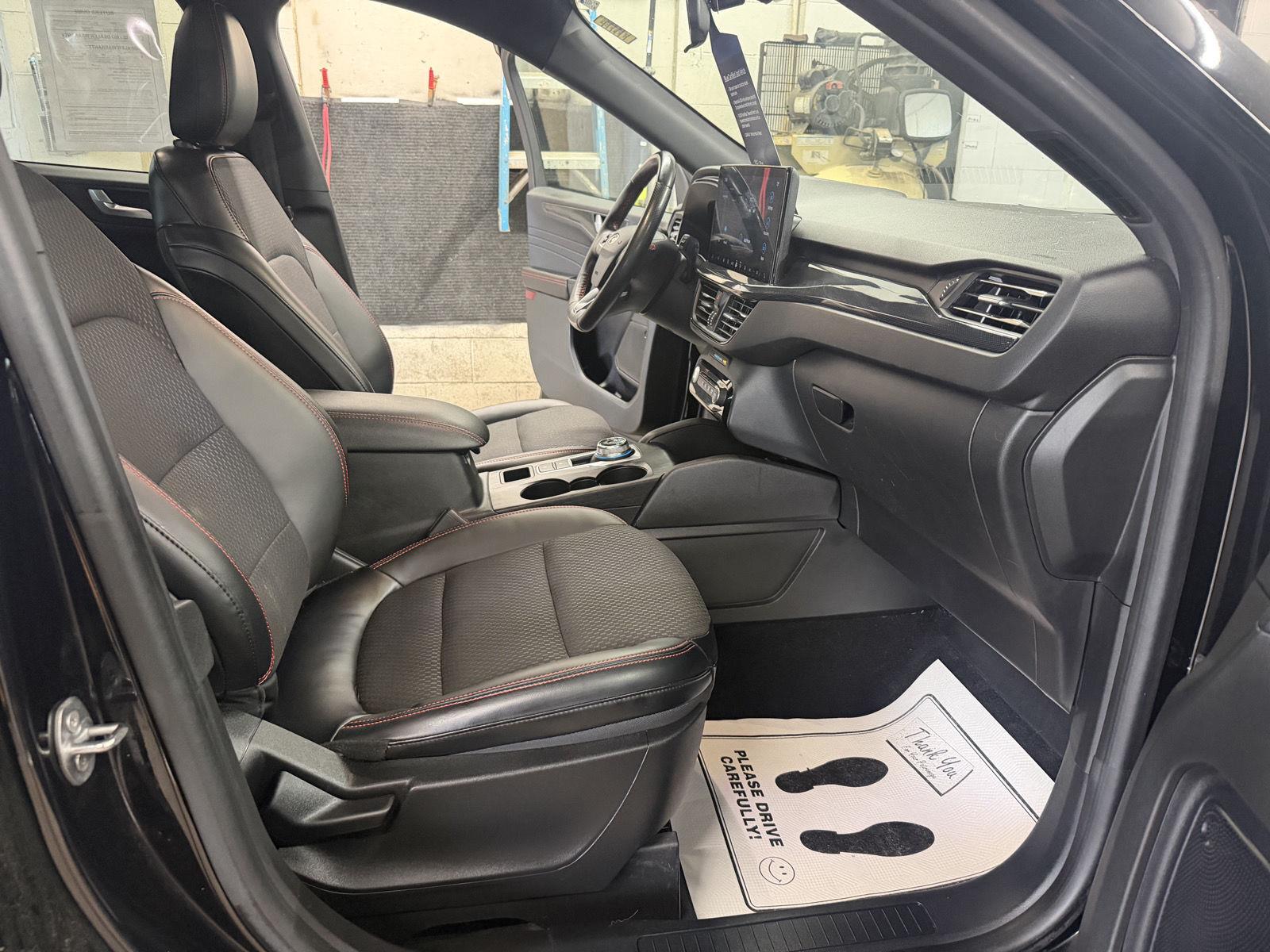 2023 Agate Black Metallic Ford Escape ST-Line AWD SUV