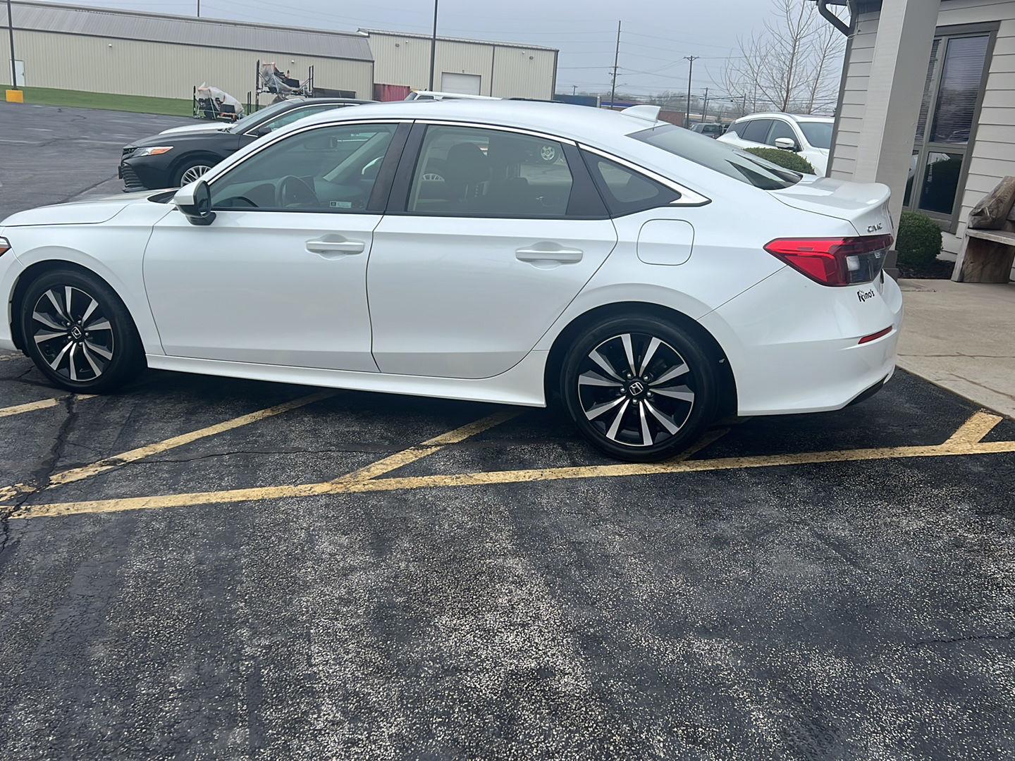 View vehicle photo 5