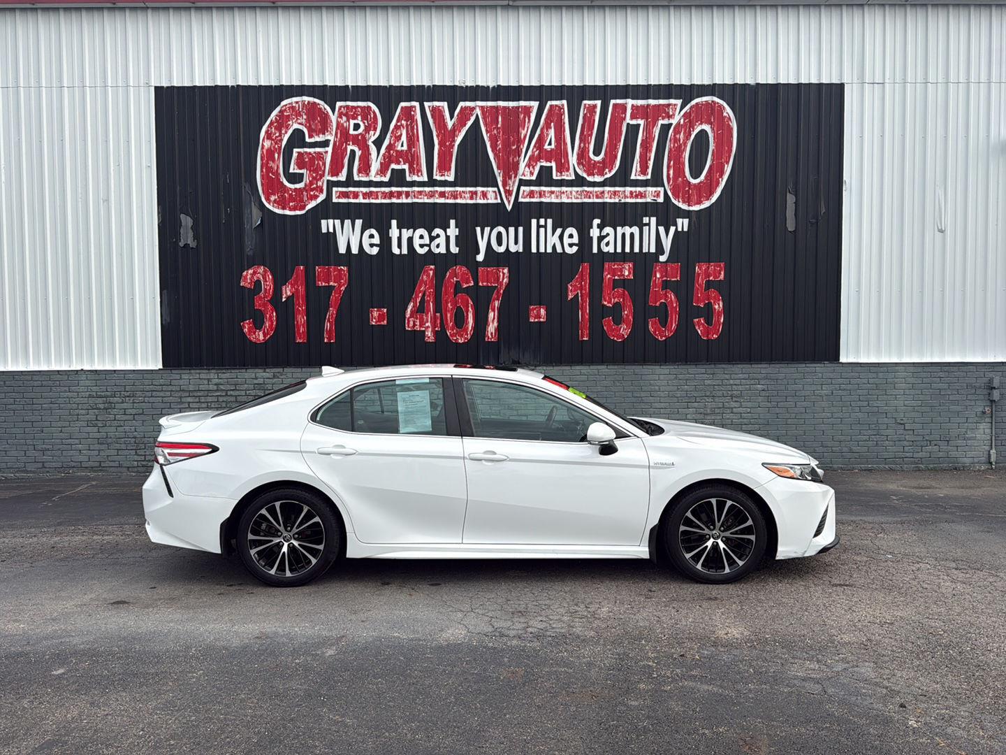 Super White 2020 Toyota Camry Hybrid Sedan Front-Wheel Drive Continuously Variable Transmission