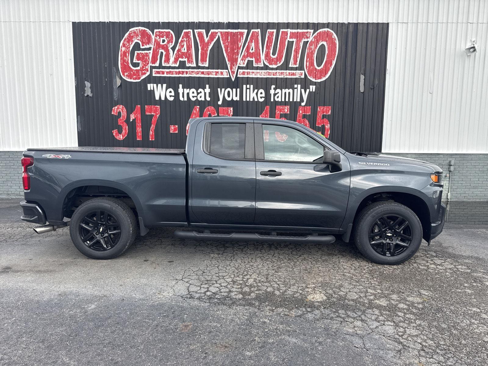 Silver Ice Metallic 2020 Chevrolet Silverado 1500 Pickup Truck Four-Wheel Drive 6-Speed Automatic