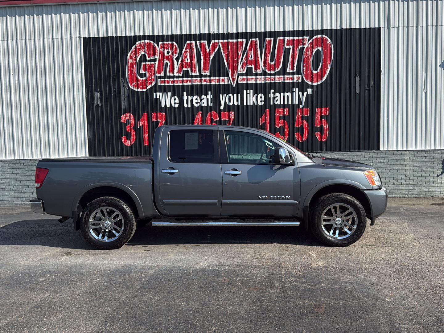 Gray (Gun Metallic) 2014 Nissan Titan Pickup Truck Four-Wheel Drive Automatic