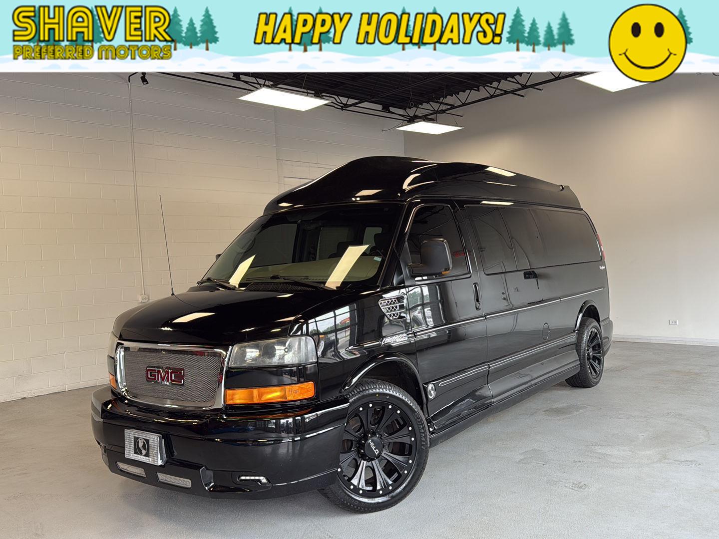 2012 GMC Savana's photo