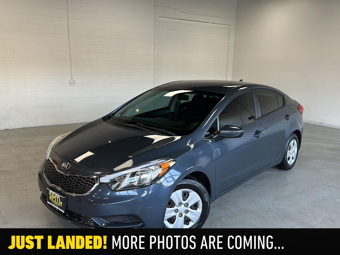2016 Kia Forte LX's photo