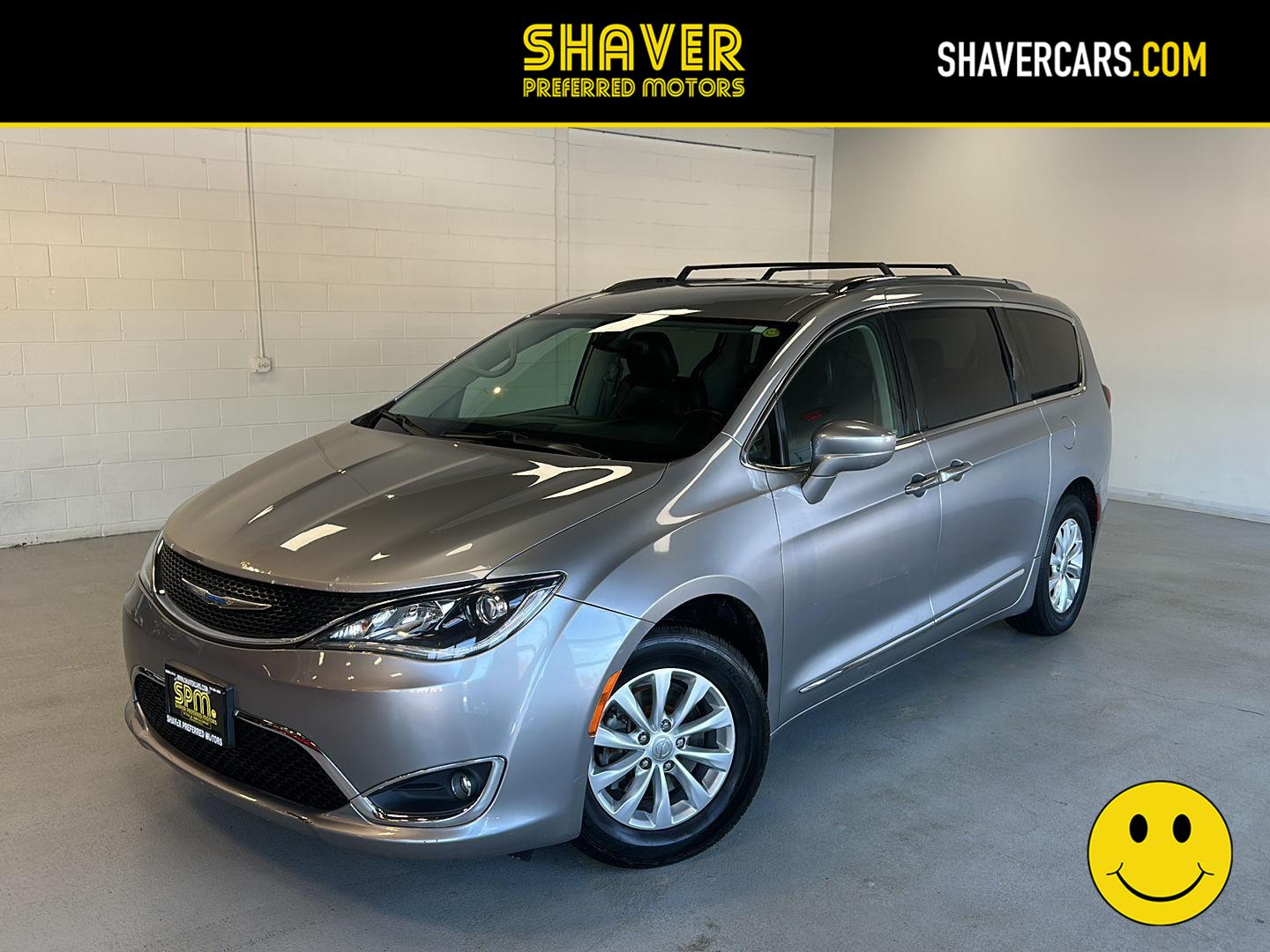 2018 Chrysler Pacifica Touring L's photo