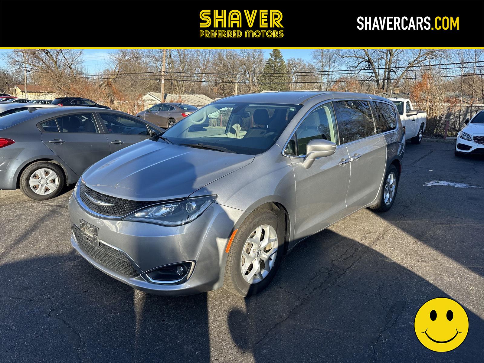 2018 Chrysler Pacifica Touring L Plus's photo