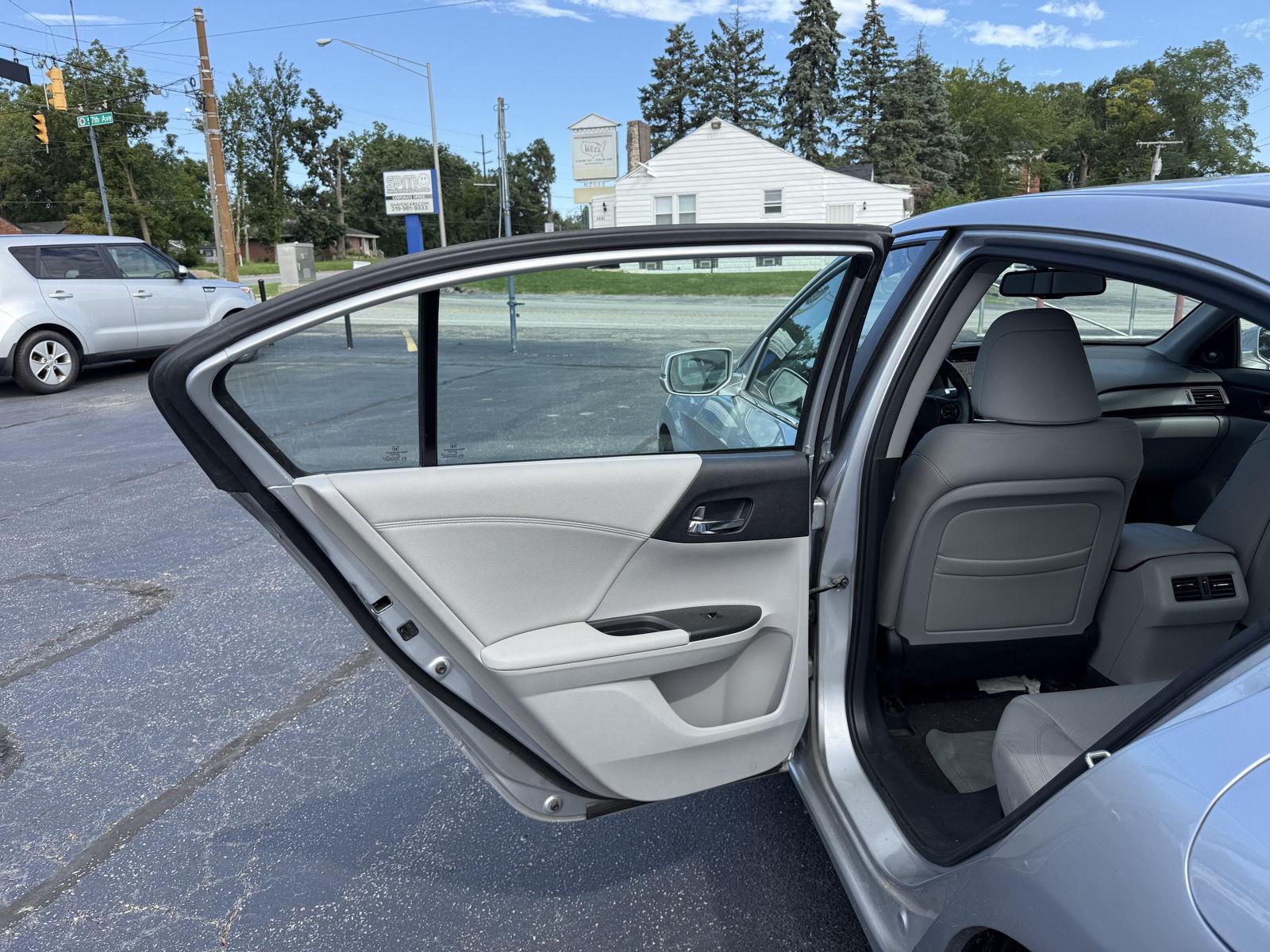 2013 Honda Accord EX-L photo 8