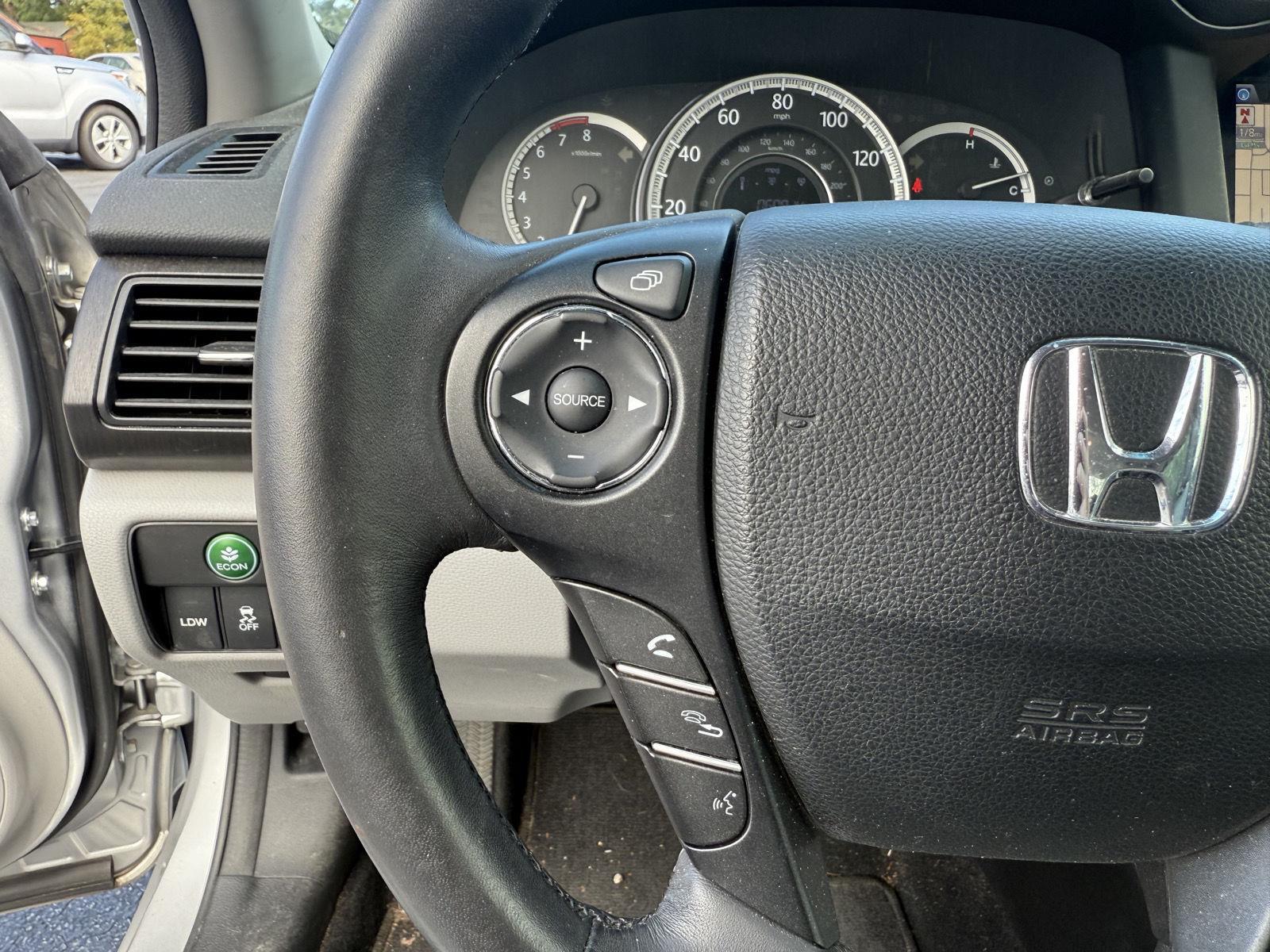 2013 Honda Accord EX-L photo 23