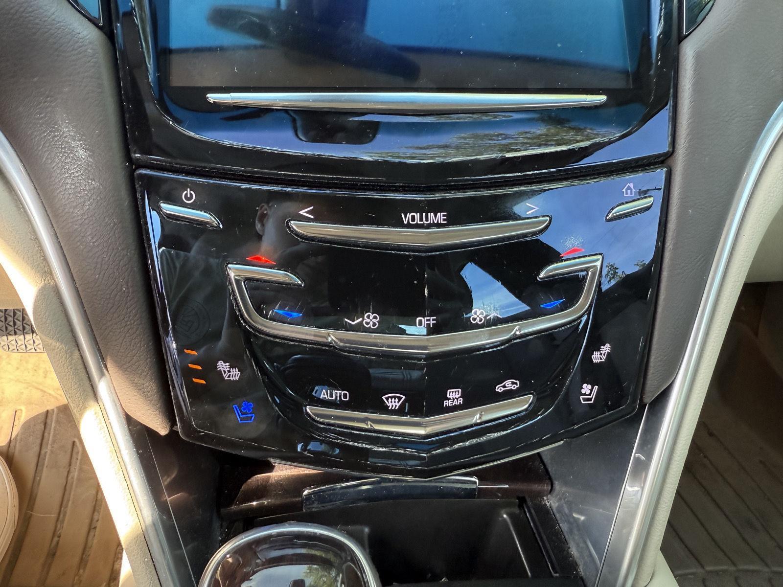 2017 Cadillac XTS Luxury photo 17