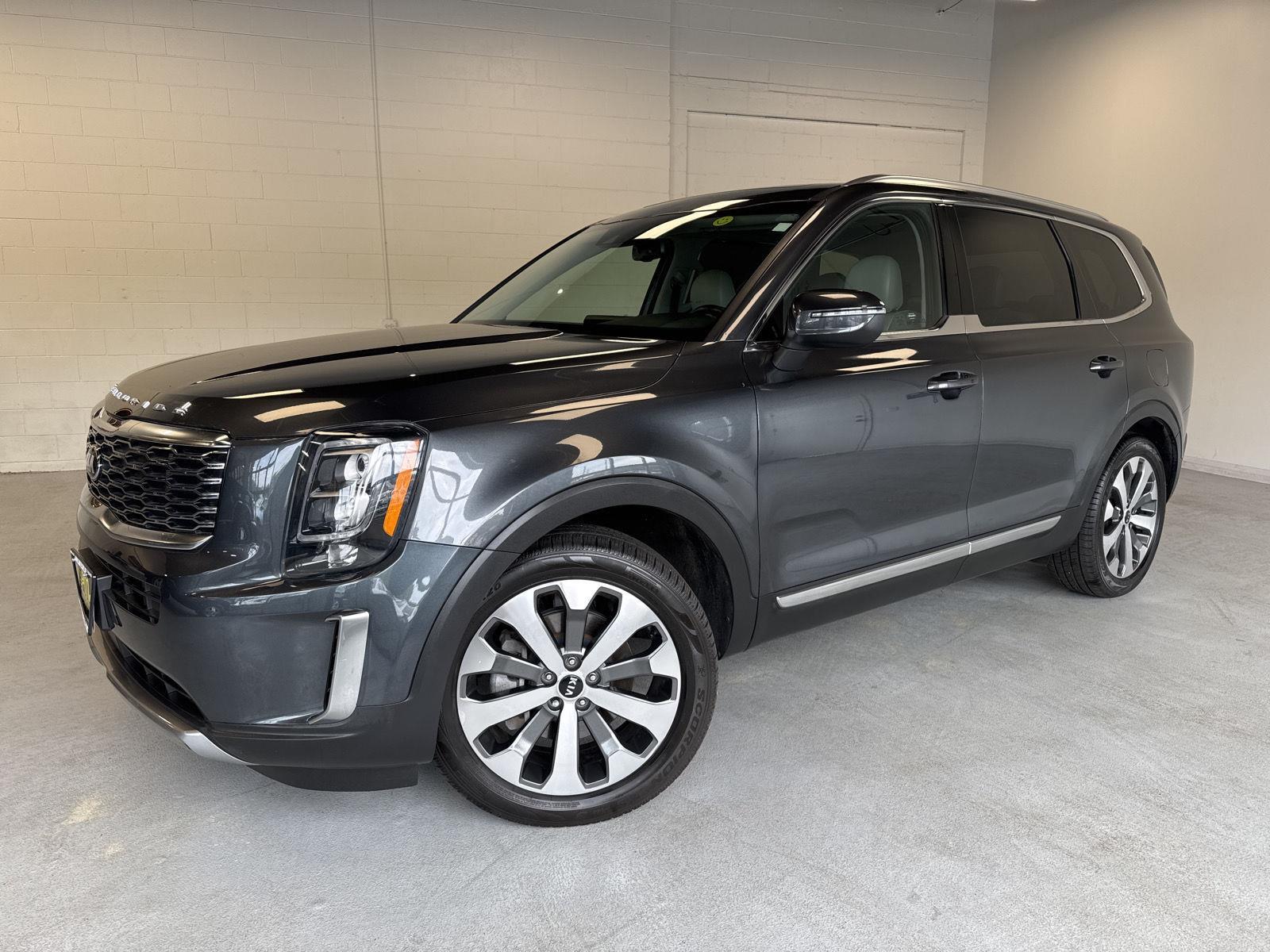 2021 Kia Telluride EX photo 3