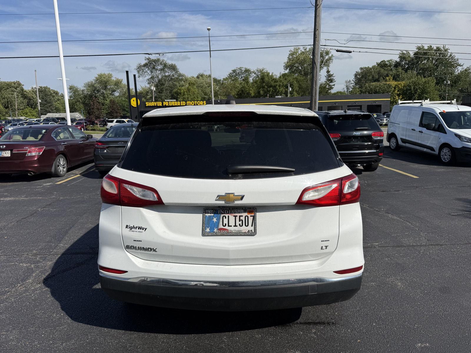 2018 Chevrolet Equinox LT photo 5