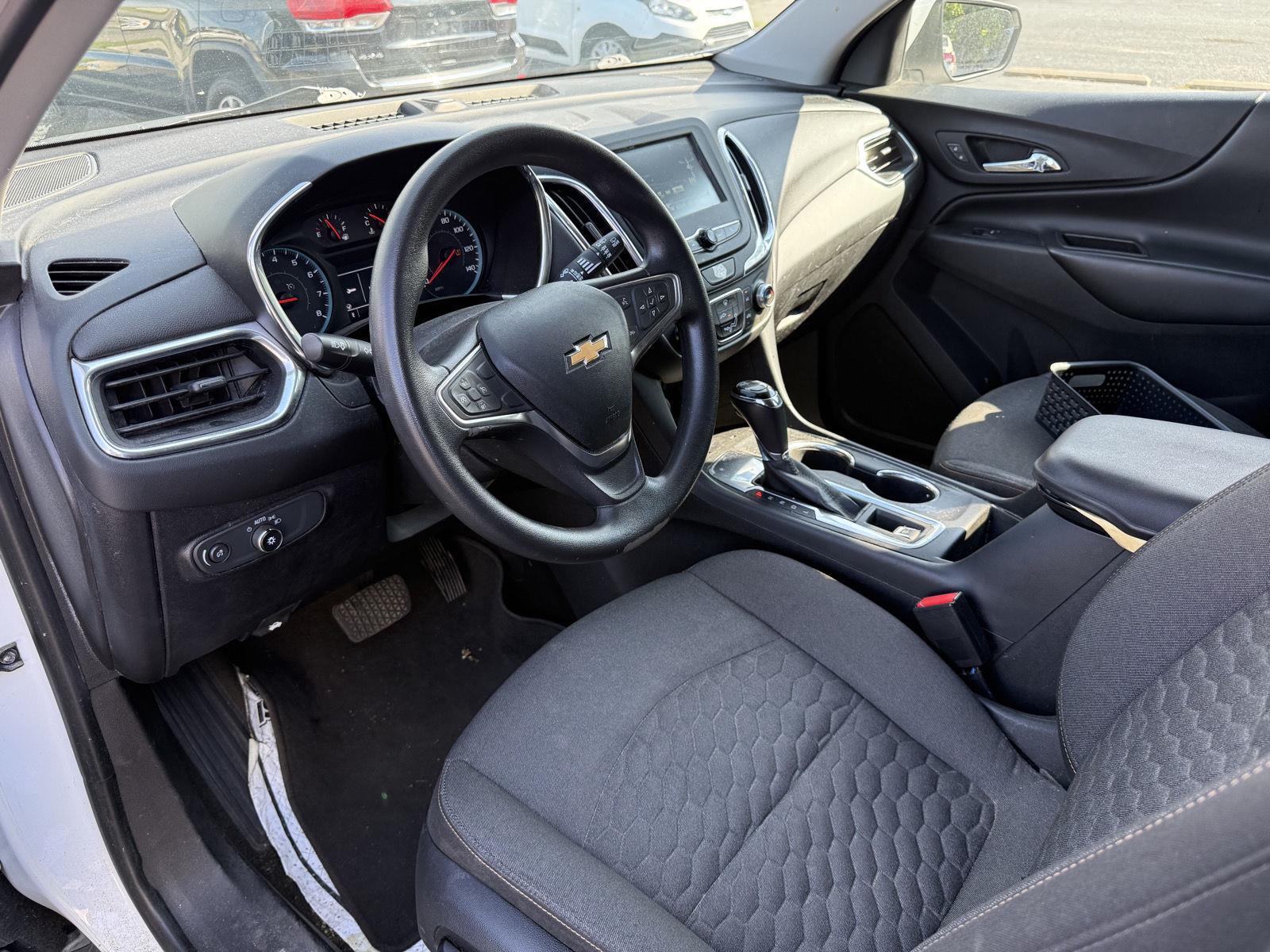 2018 Chevrolet Equinox LT photo 13
