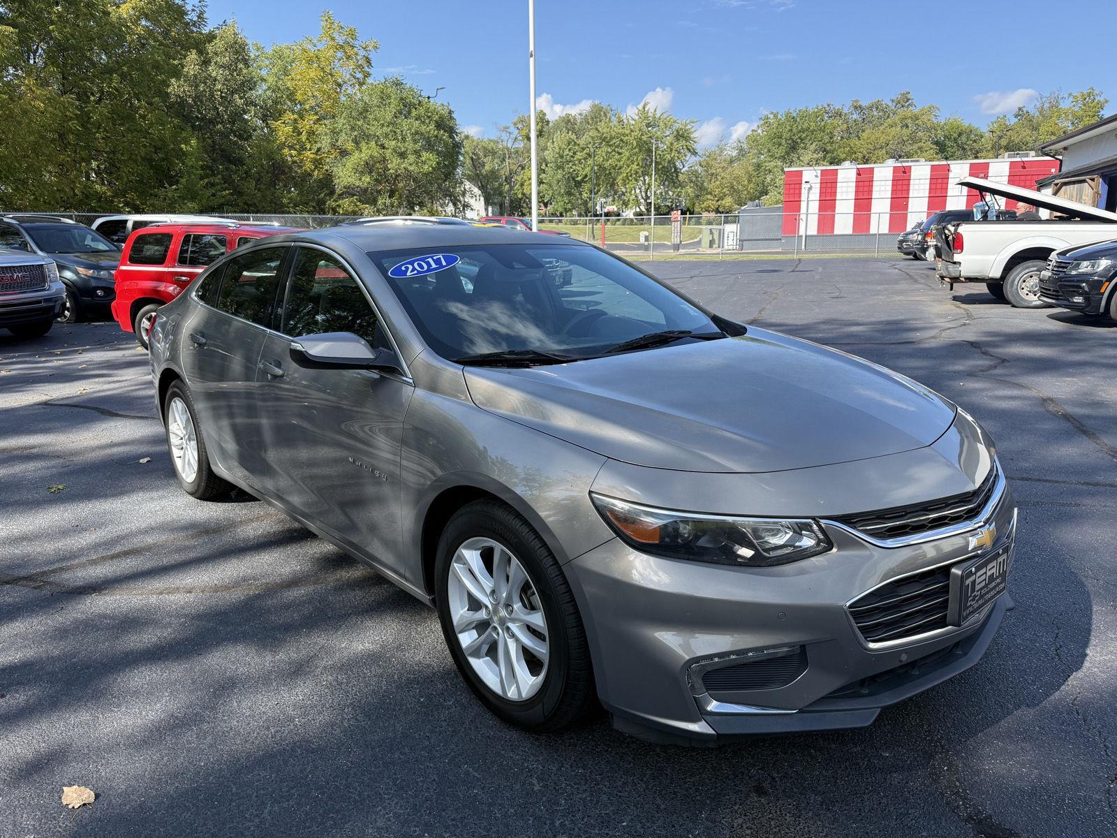 2017 Chevrolet Malibu 1LT photo 7