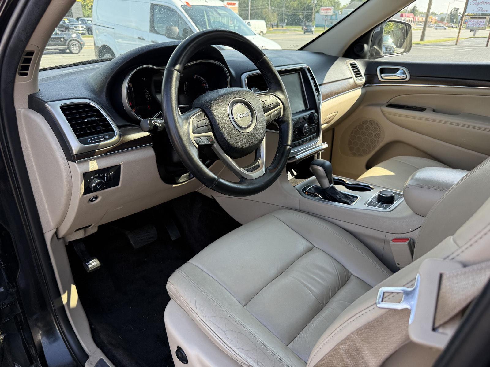 2016 Jeep Grand Cherokee Limited photo 9
