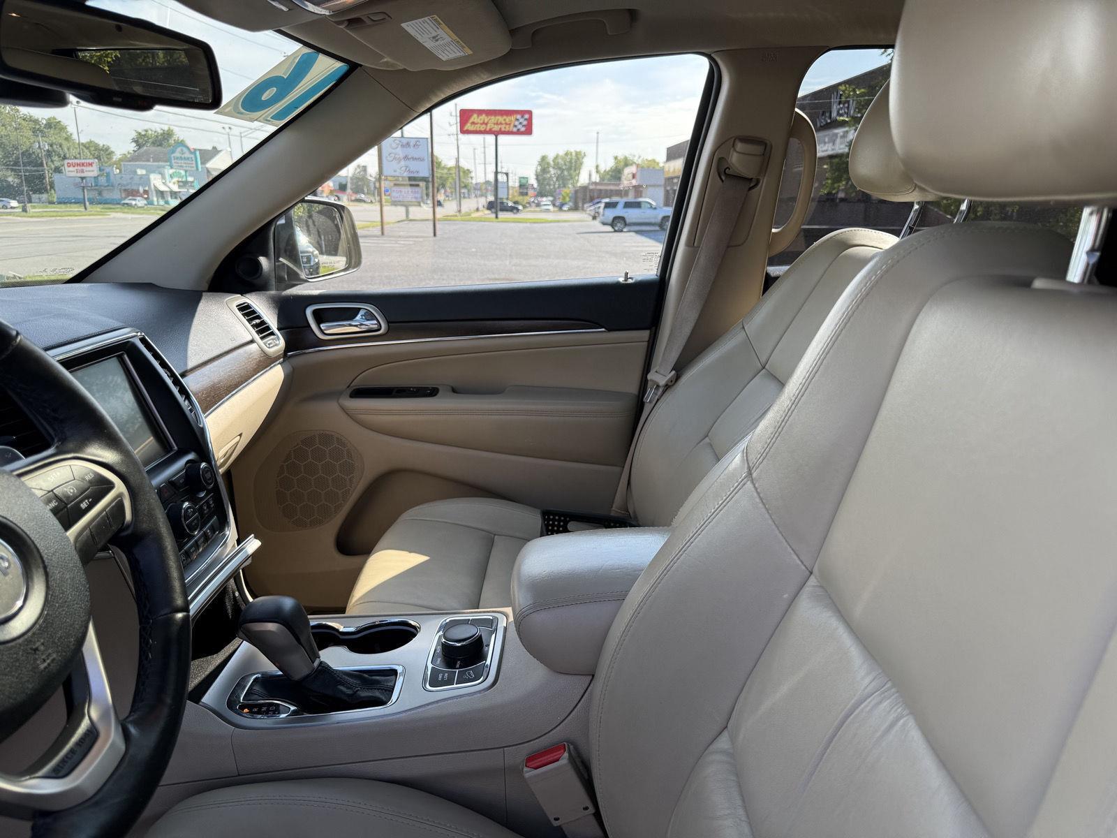 2016 Jeep Grand Cherokee Limited photo 10