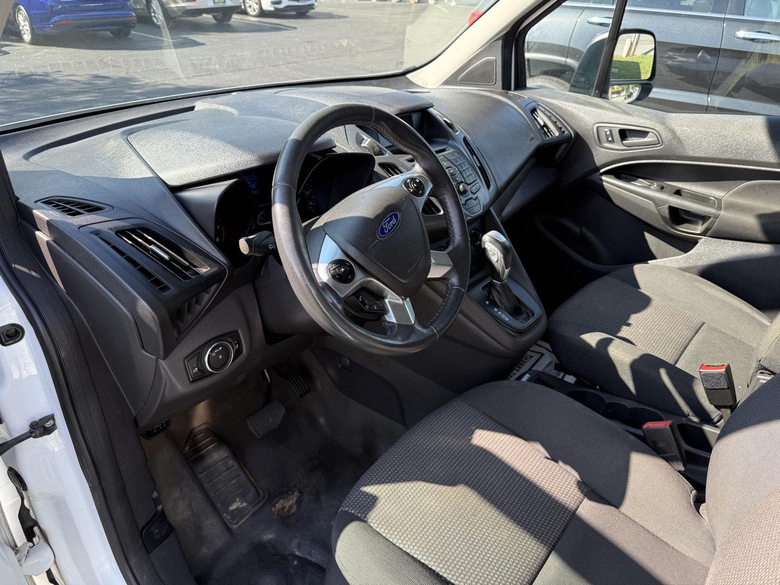 2015 Ford Transit Connect XL photo 11