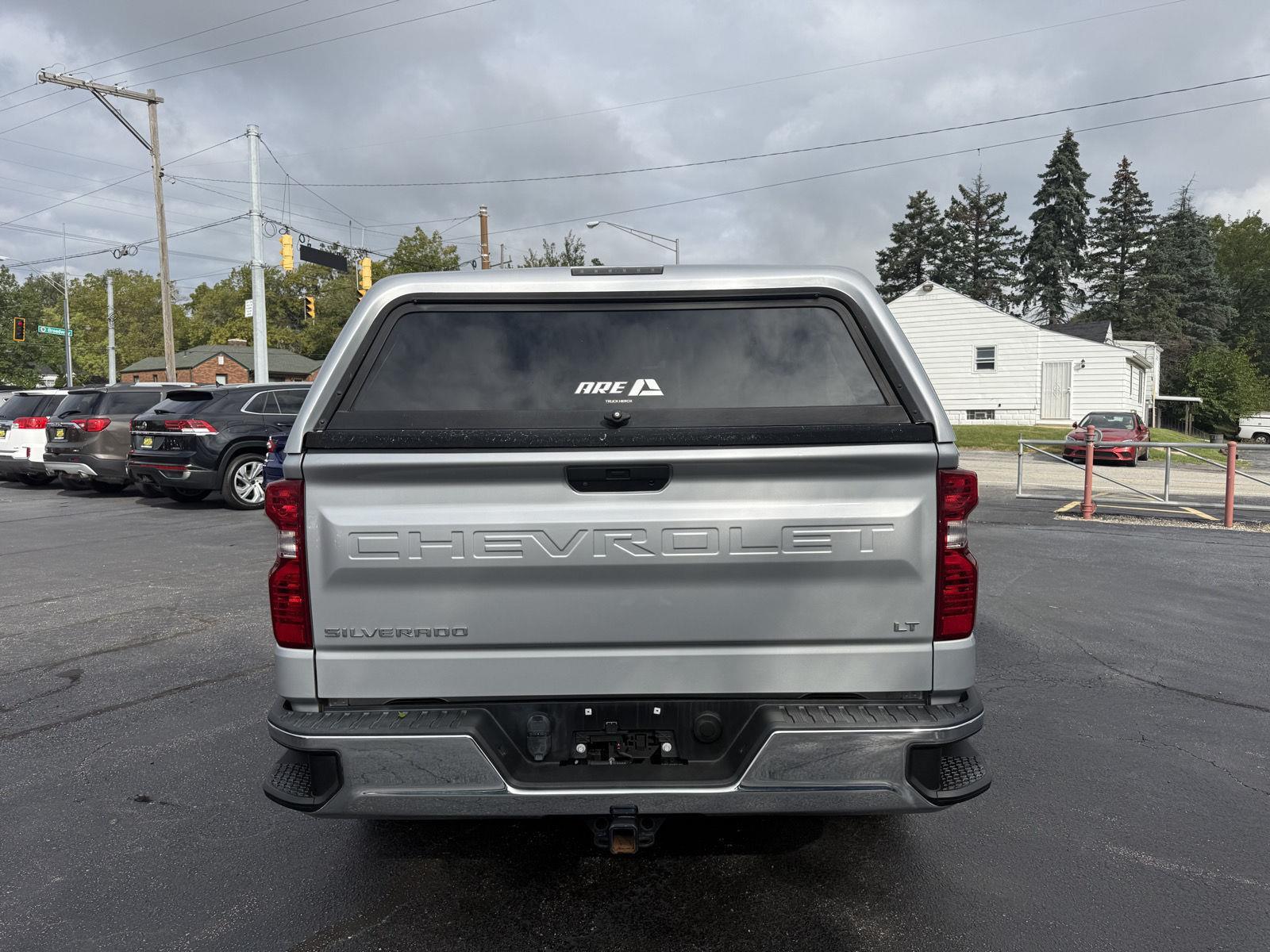 2019 Chevrolet Silverado 1500 LT photo 4
