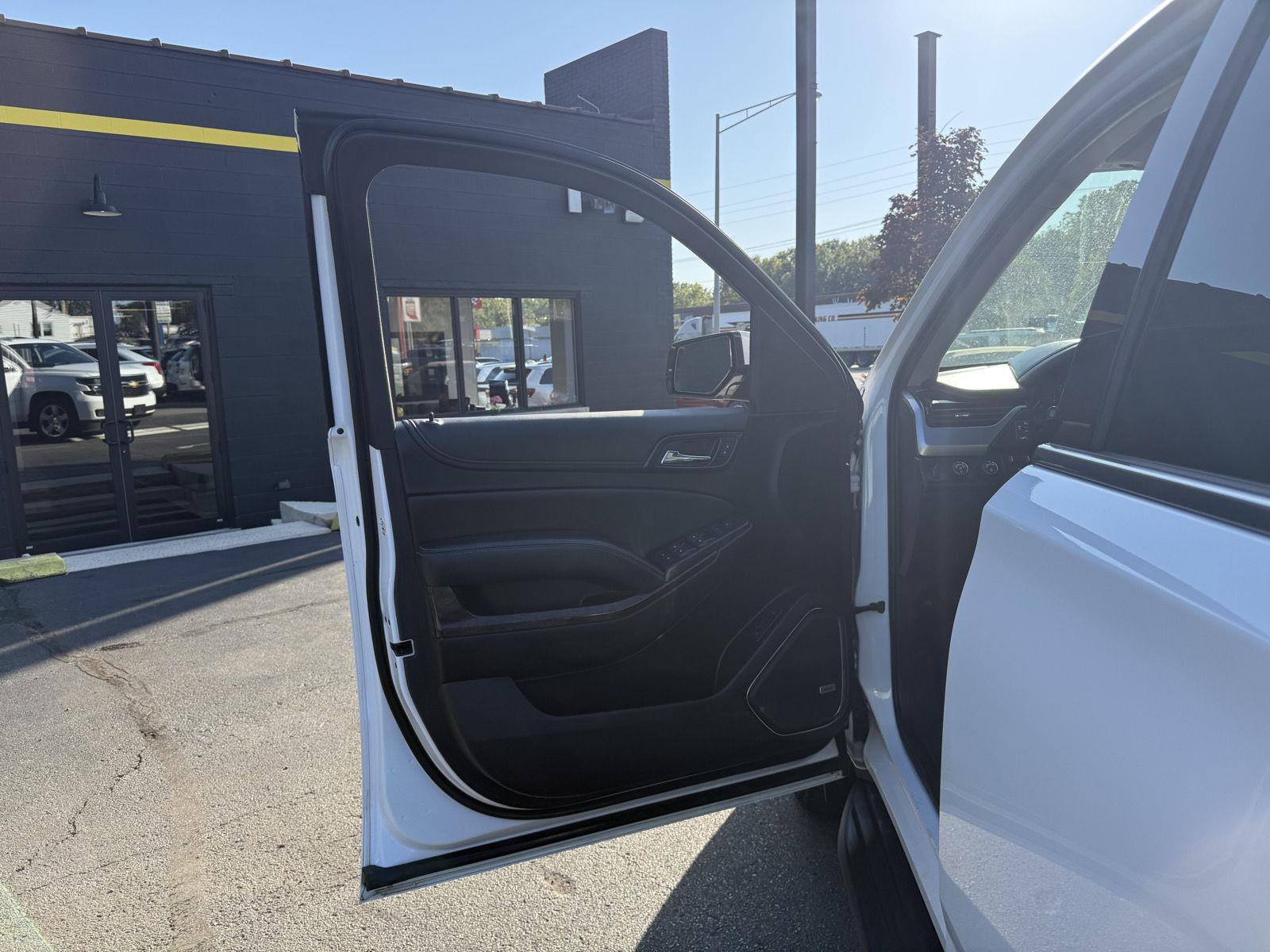2020 Chevrolet Tahoe LT photo 13