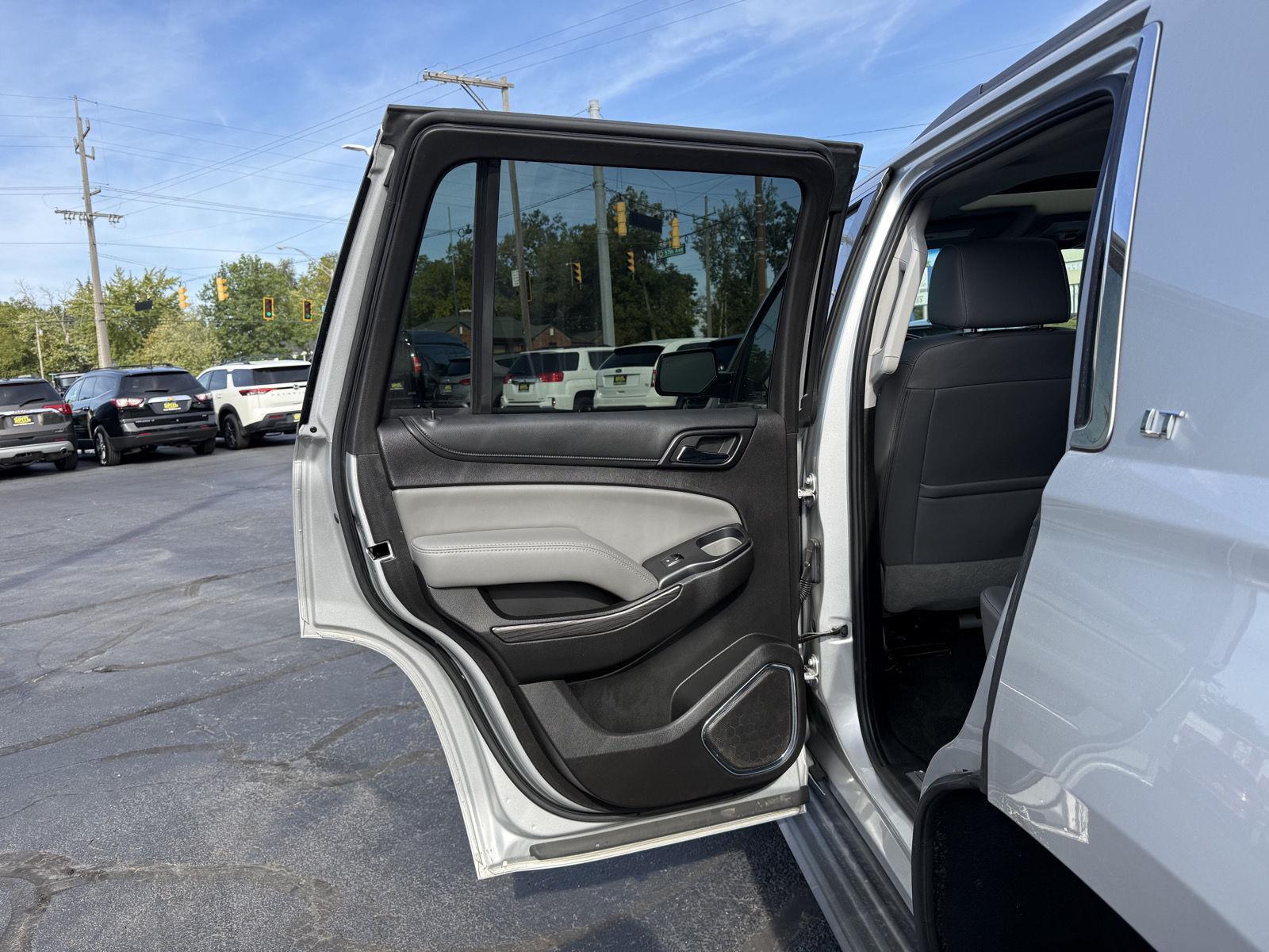 2020 Chevrolet Tahoe LT photo 28