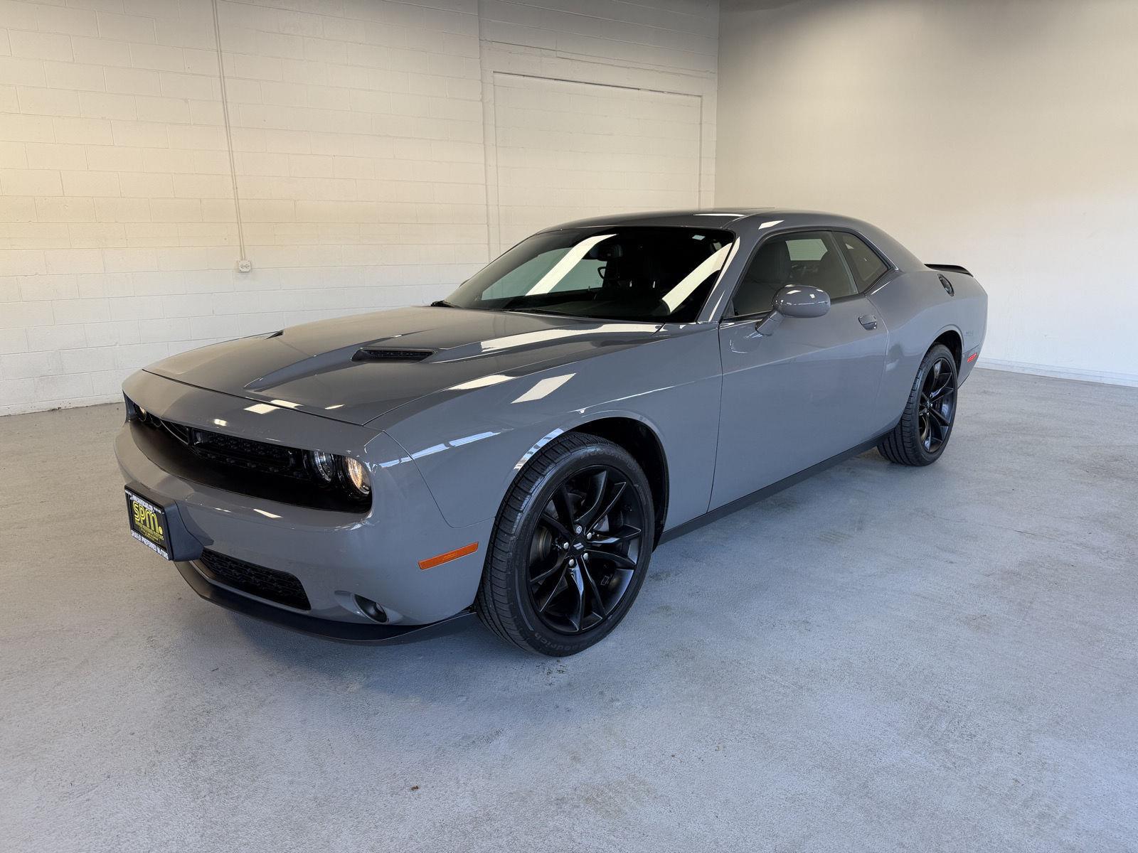 2018 Dodge Challenger SXT photo 4