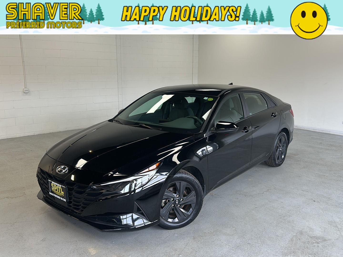 2022 Hyundai Elantra SEL's photo