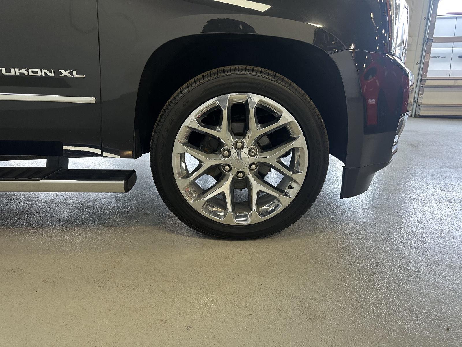2020 GMC Yukon XL SLT - Photo 16