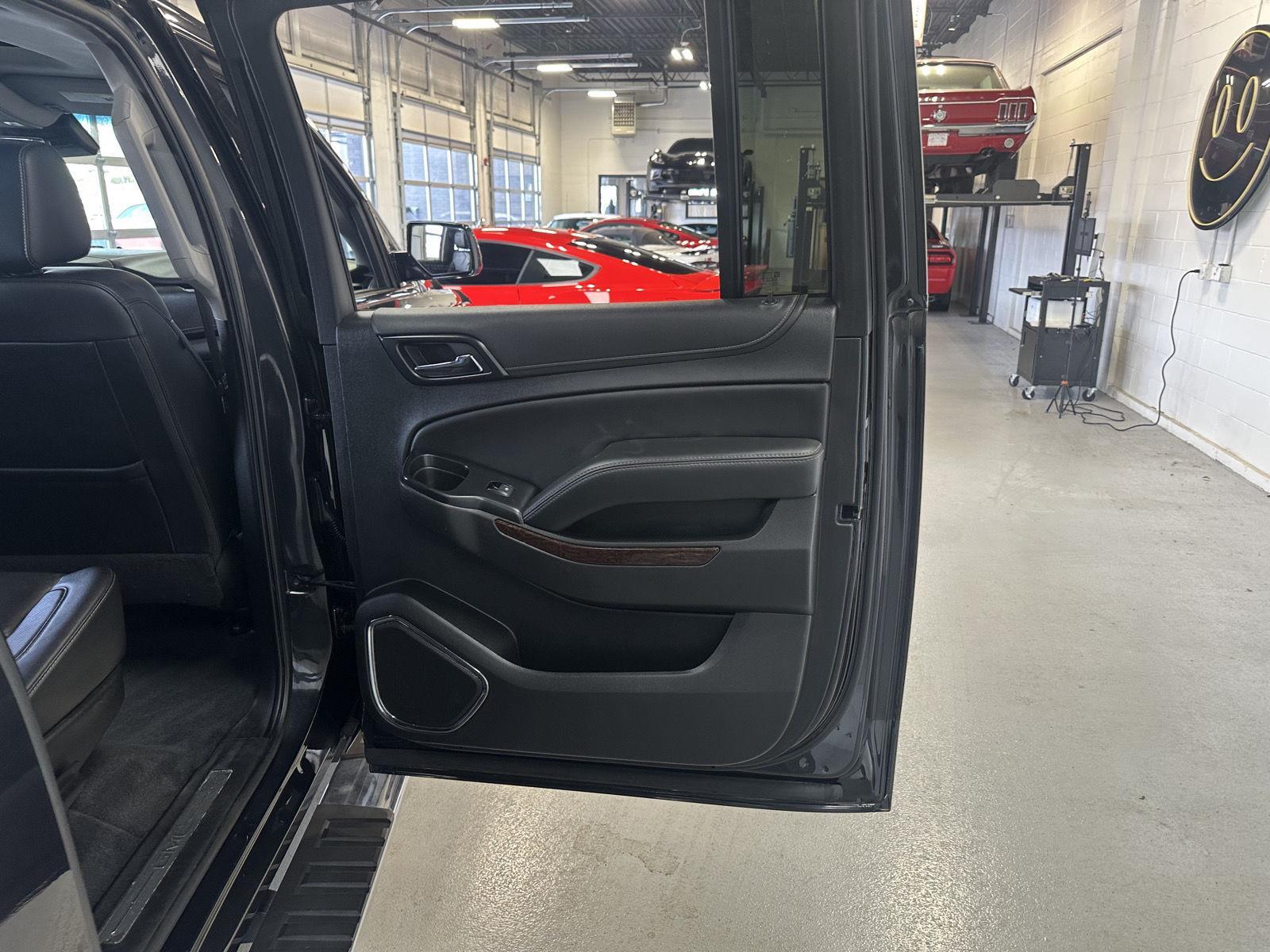 2020 GMC Yukon XL SLT - Photo 27