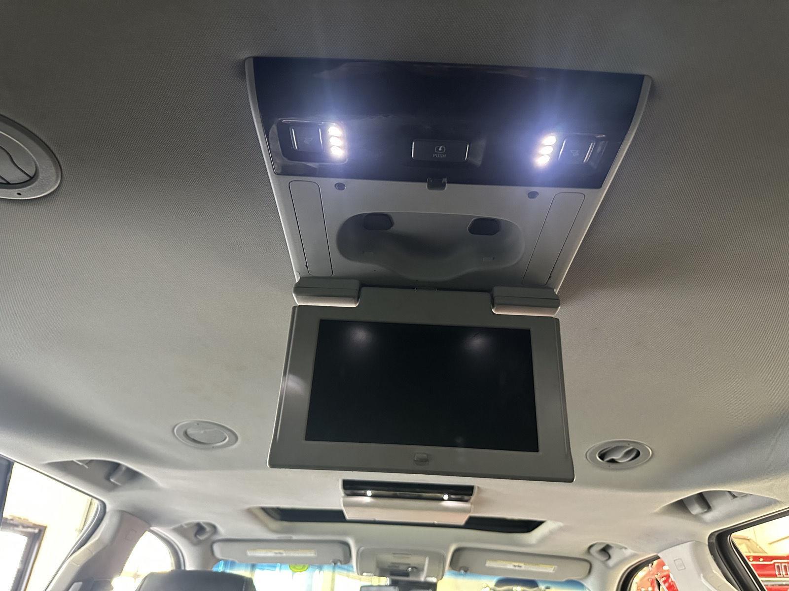 2020 GMC Yukon XL SLT - Photo 30