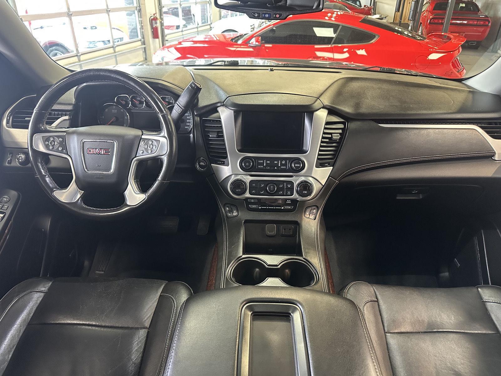 2020 GMC Yukon XL SLT - Photo 34