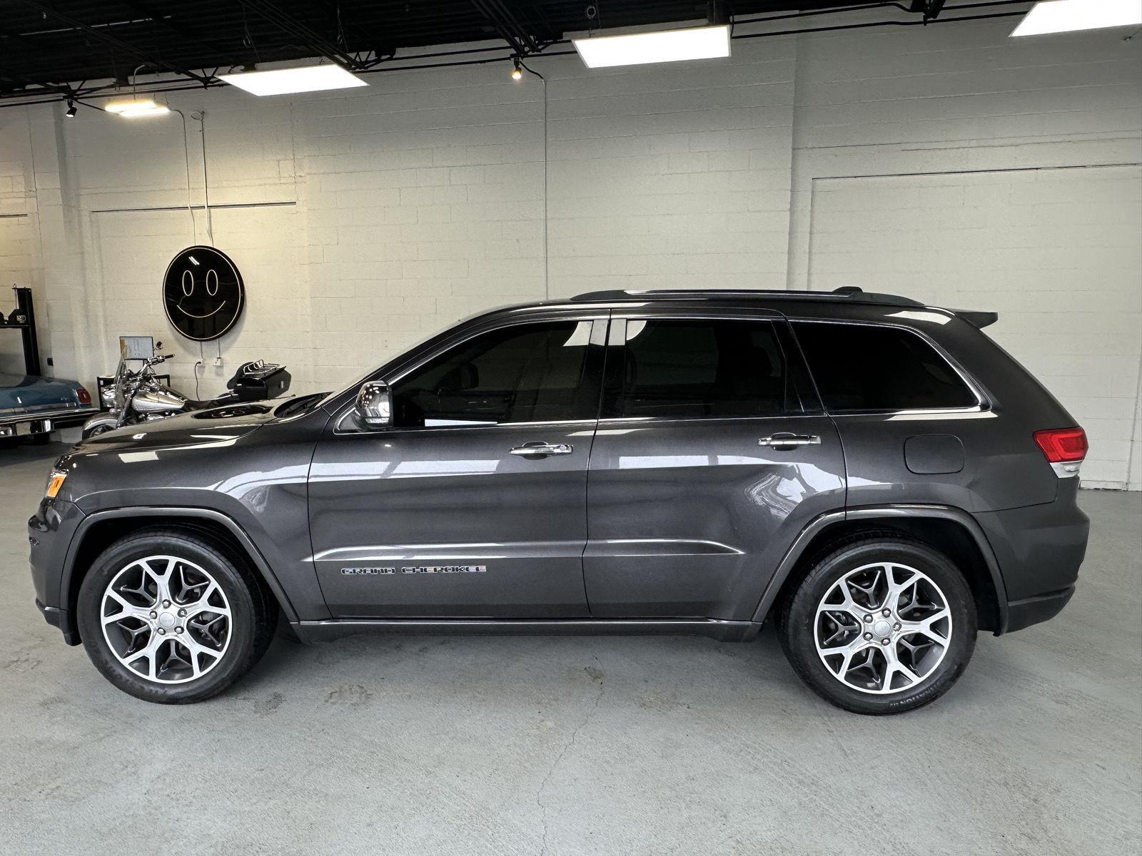 2019 Jeep Grand Cherokee Overland - Photo 2