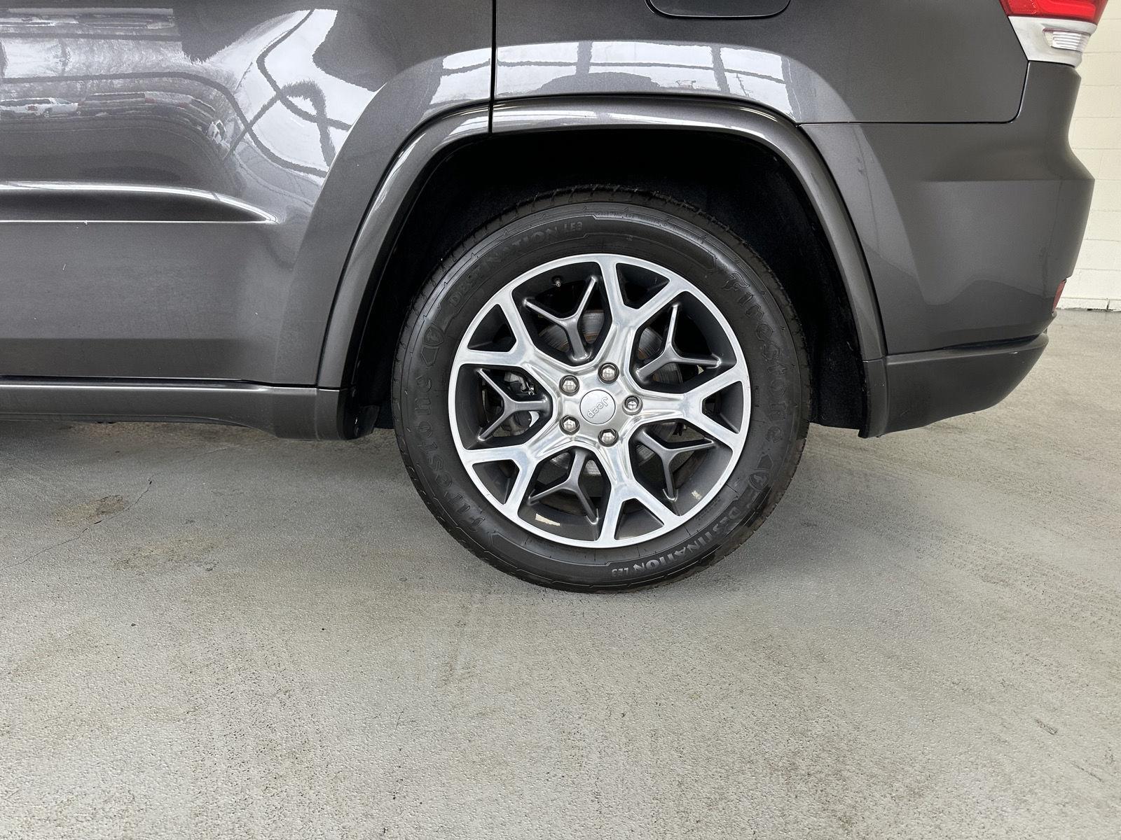 2019 Jeep Grand Cherokee Overland - Photo 14