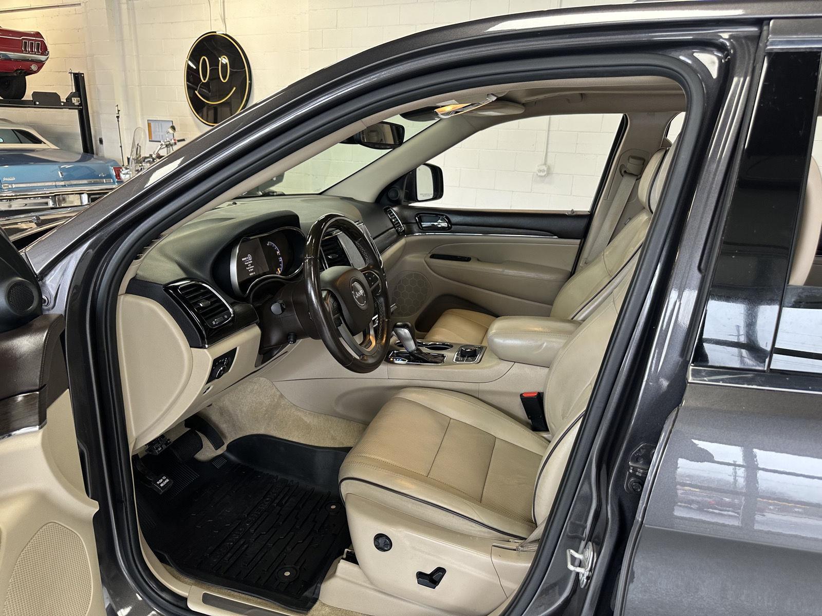 2019 Jeep Grand Cherokee Overland - Photo 17