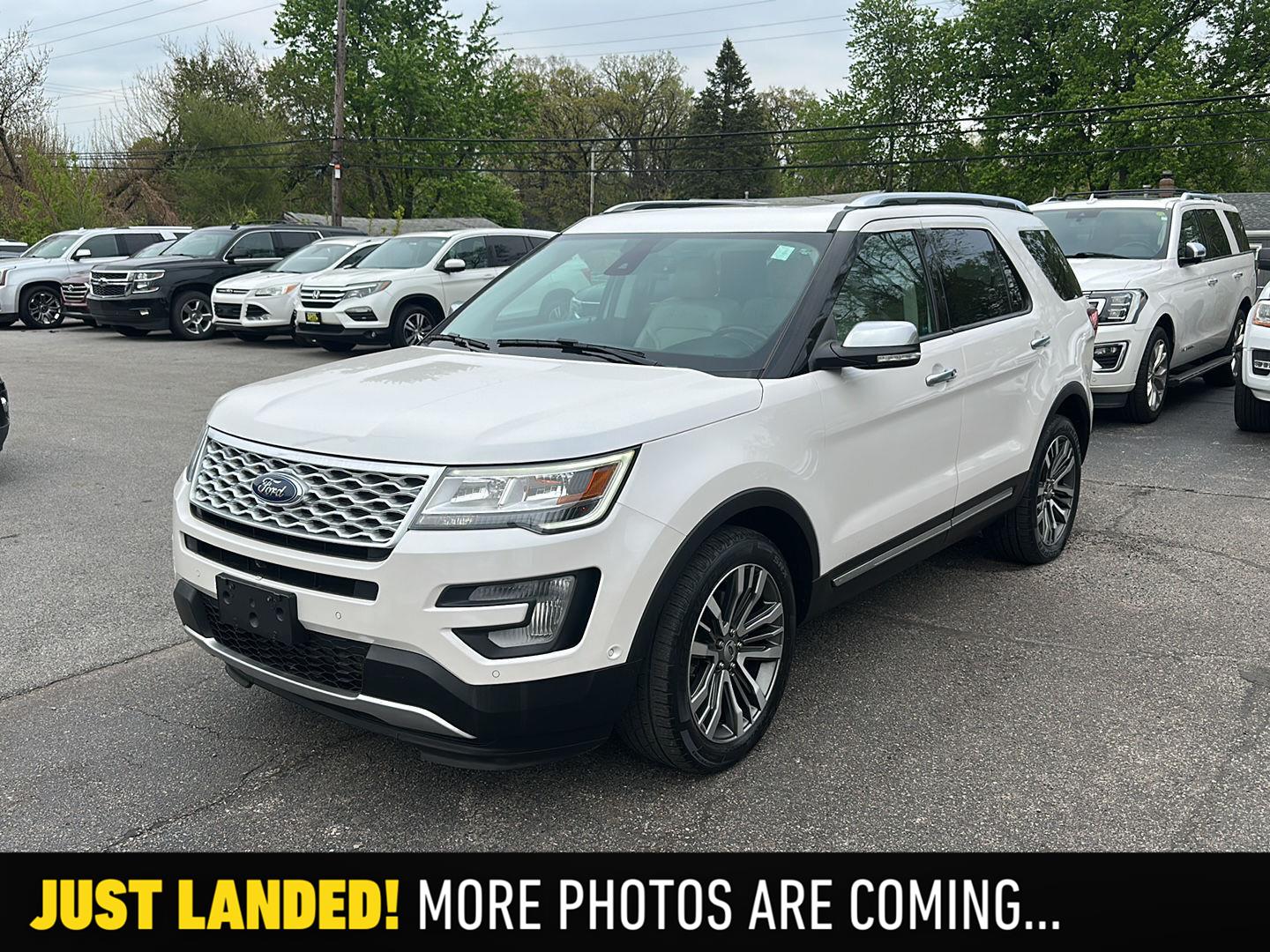 2017 Ford Explorer Platinum 4WD's photo