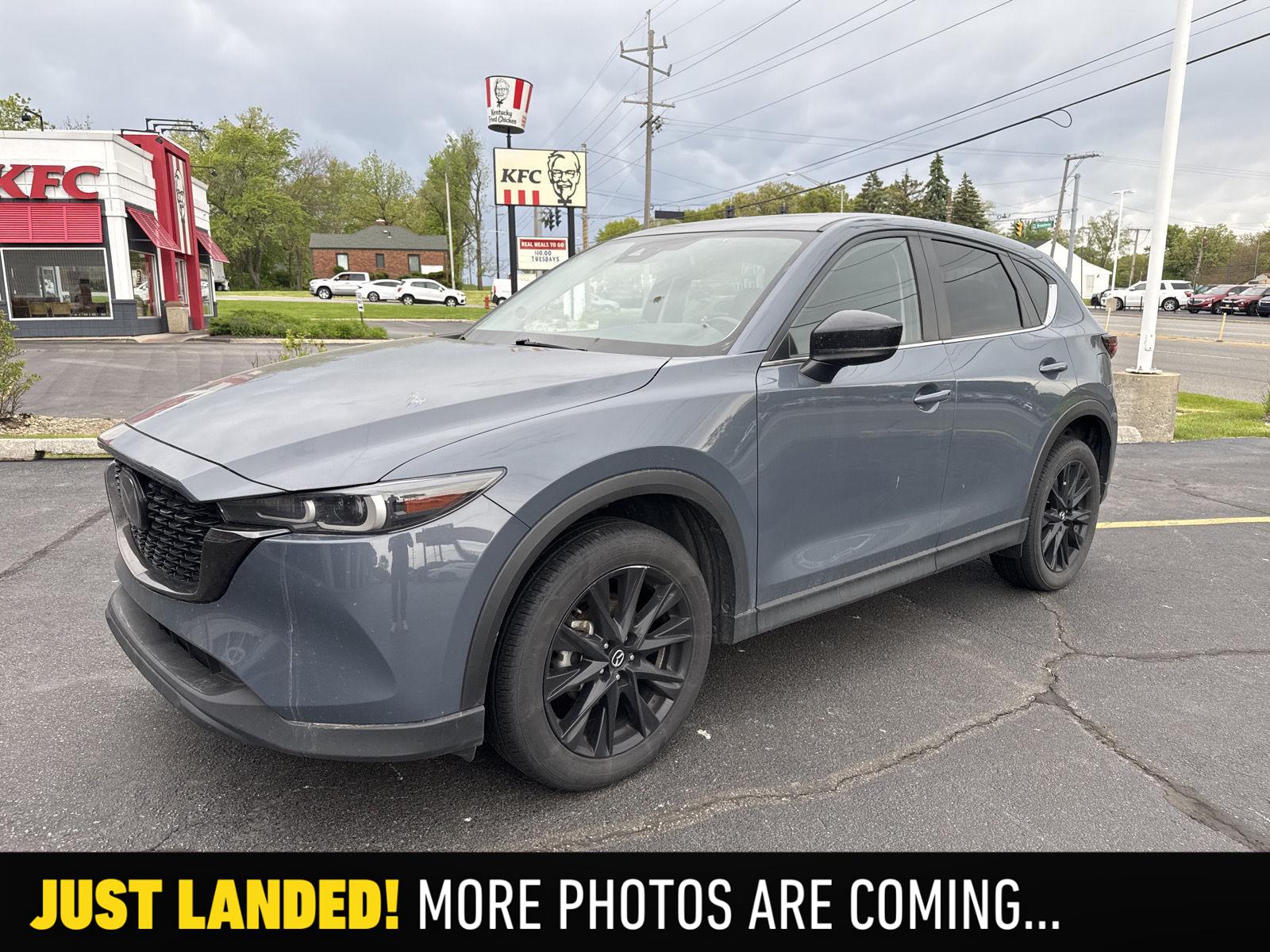 2022 Mazda CX-5 S Carbon Edition Auto AWD's photo