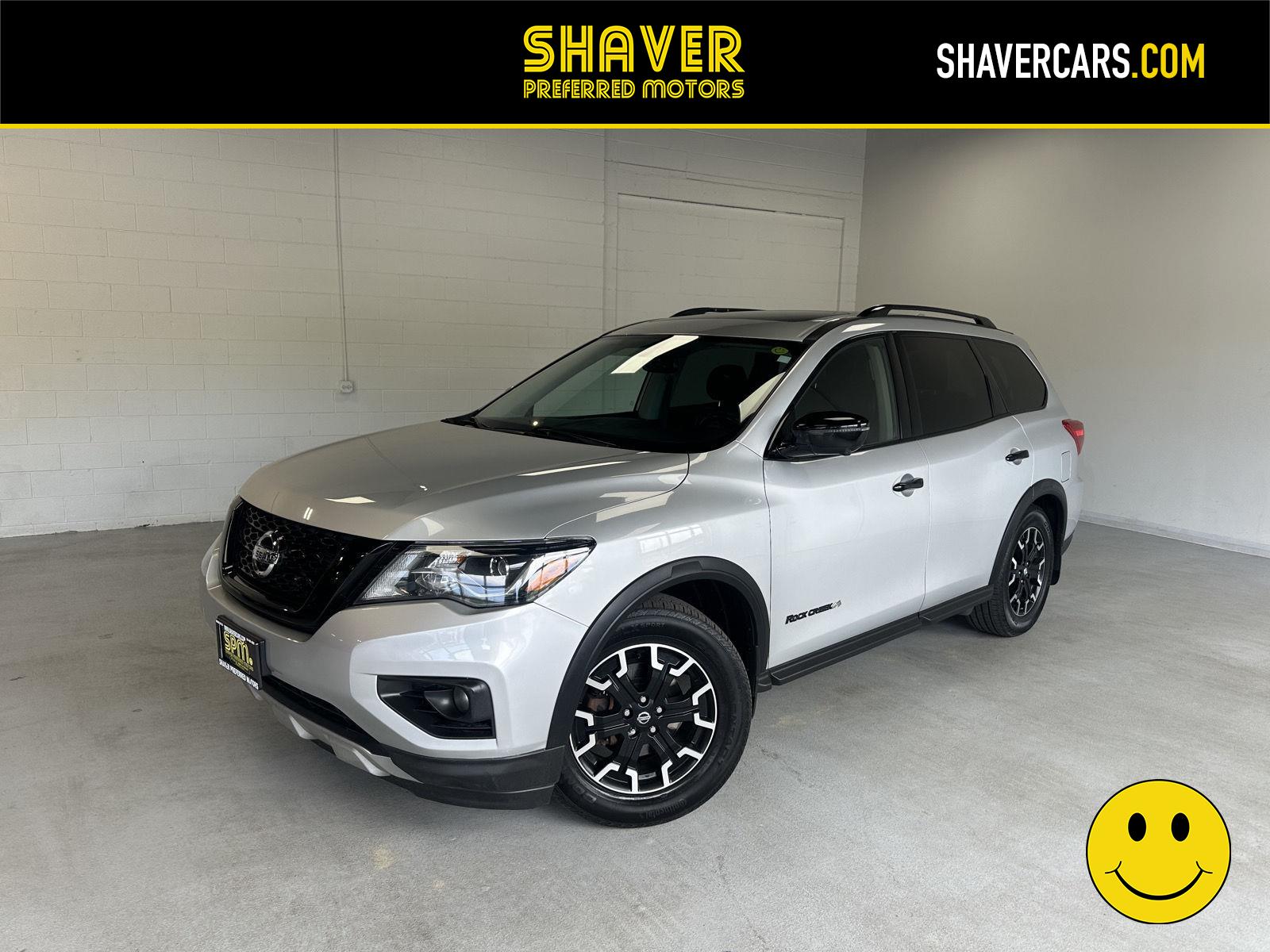 2019 Nissan Pathfinder SL 4WD's photo