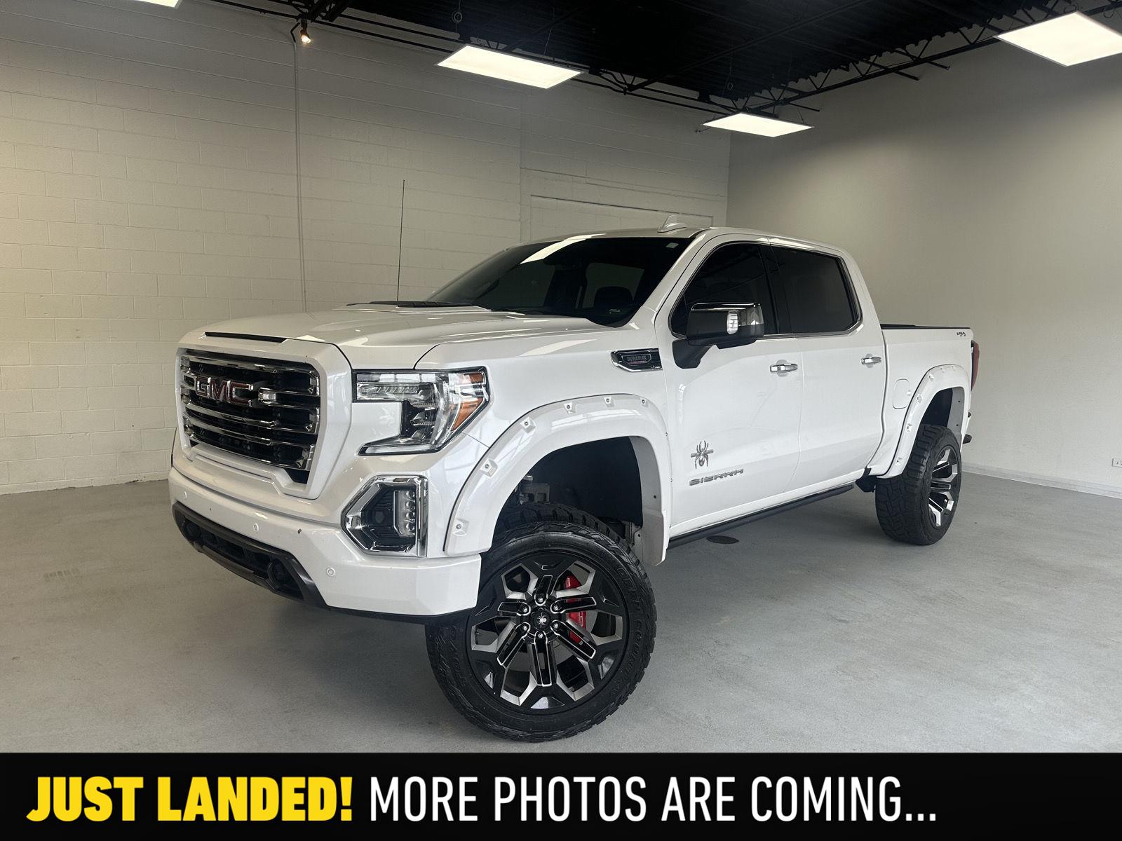 2020 GMC Sierra 4WD Crew Cab Short Box SLT's photo