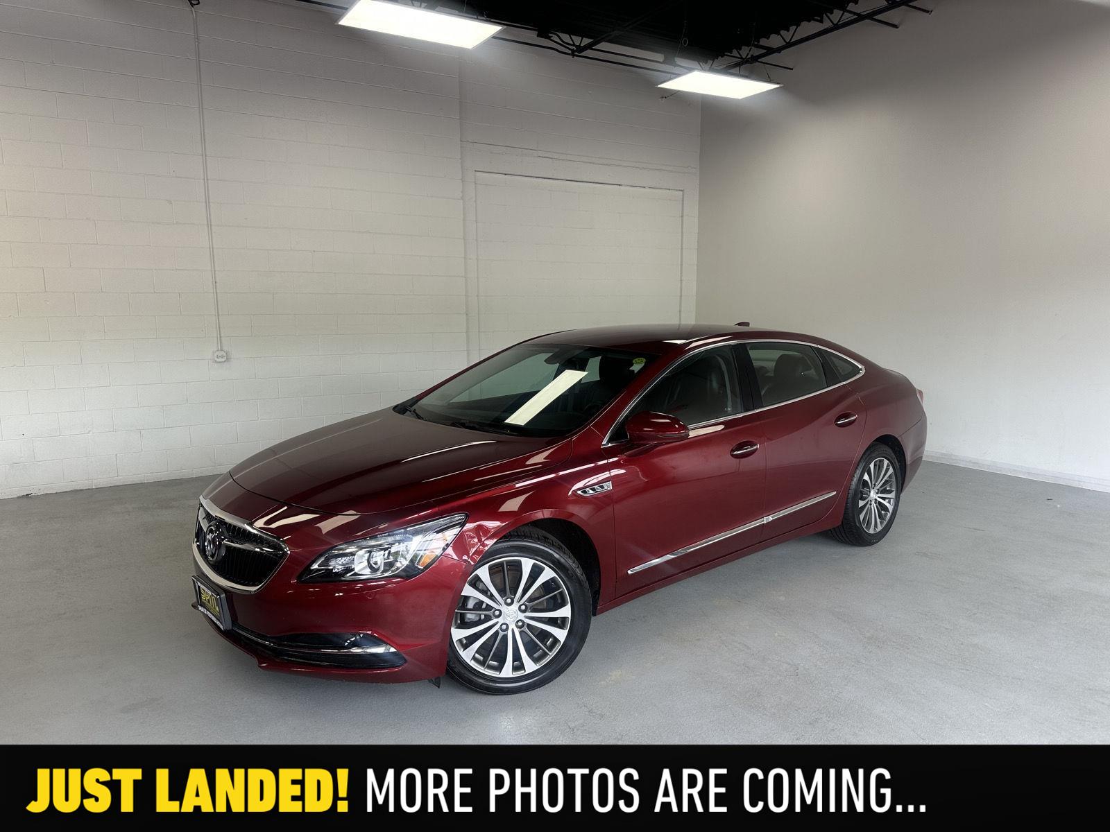 2017 Buick LaCrosse Essence's photo