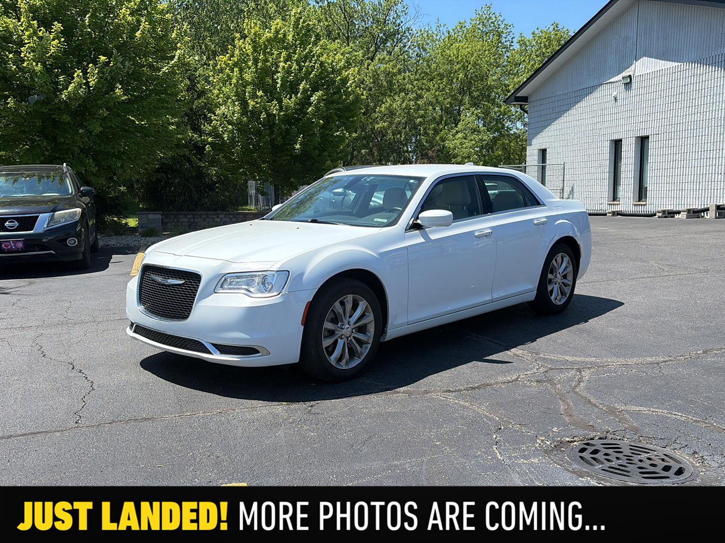 2017 Chrysler 300 Limited AWD's photo