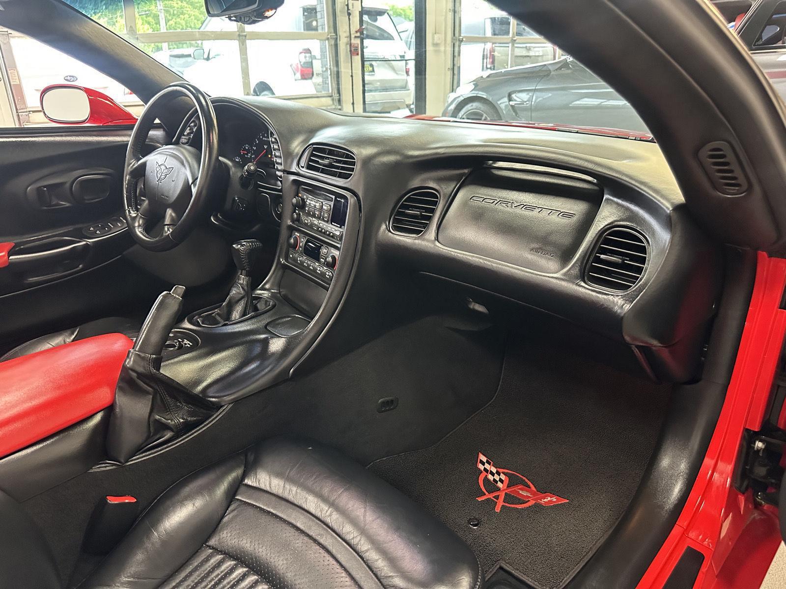 2002 Chevrolet Corvette Base - Photo 11